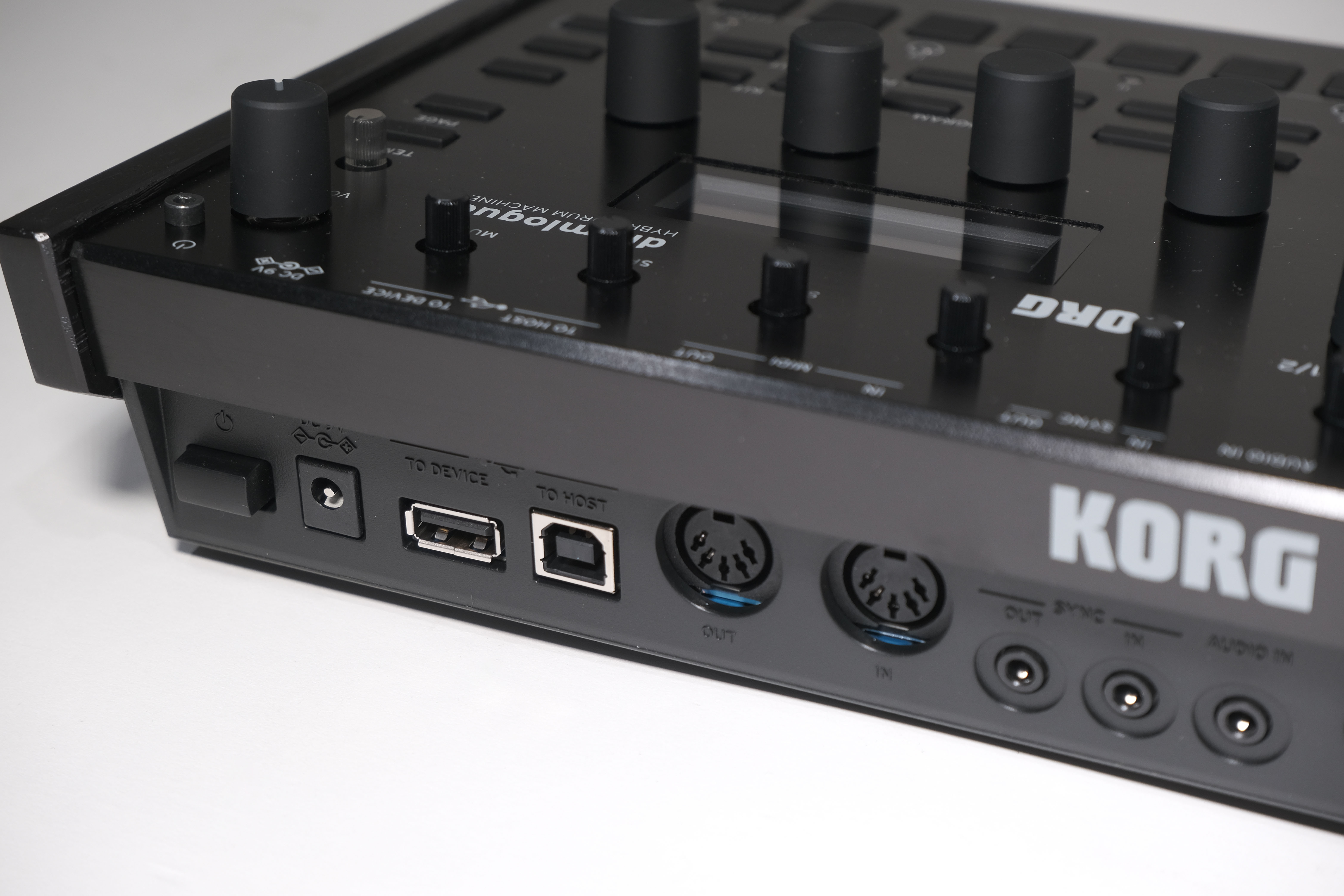 Korg Drumlogue