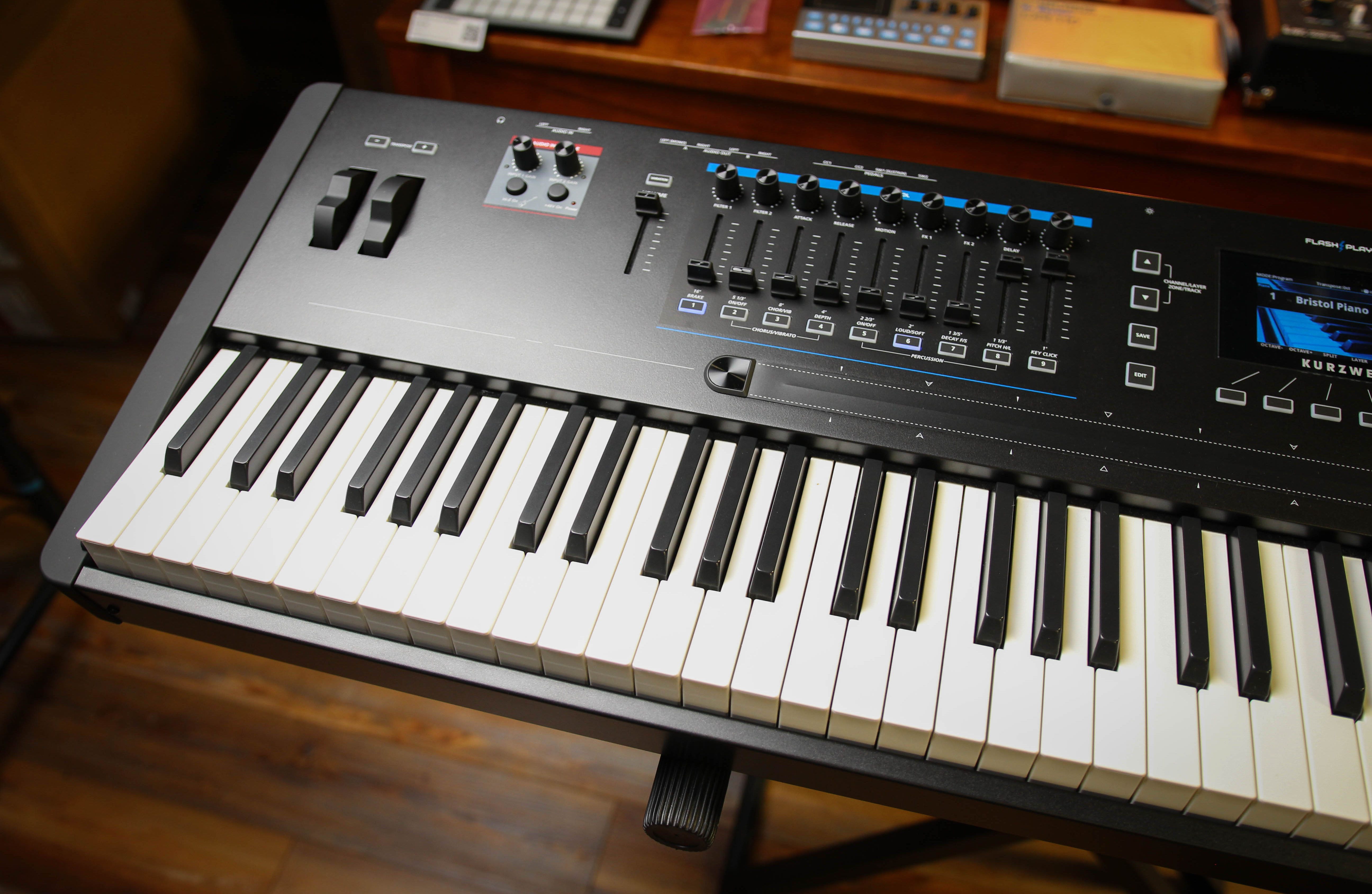 Kurzweil K2700