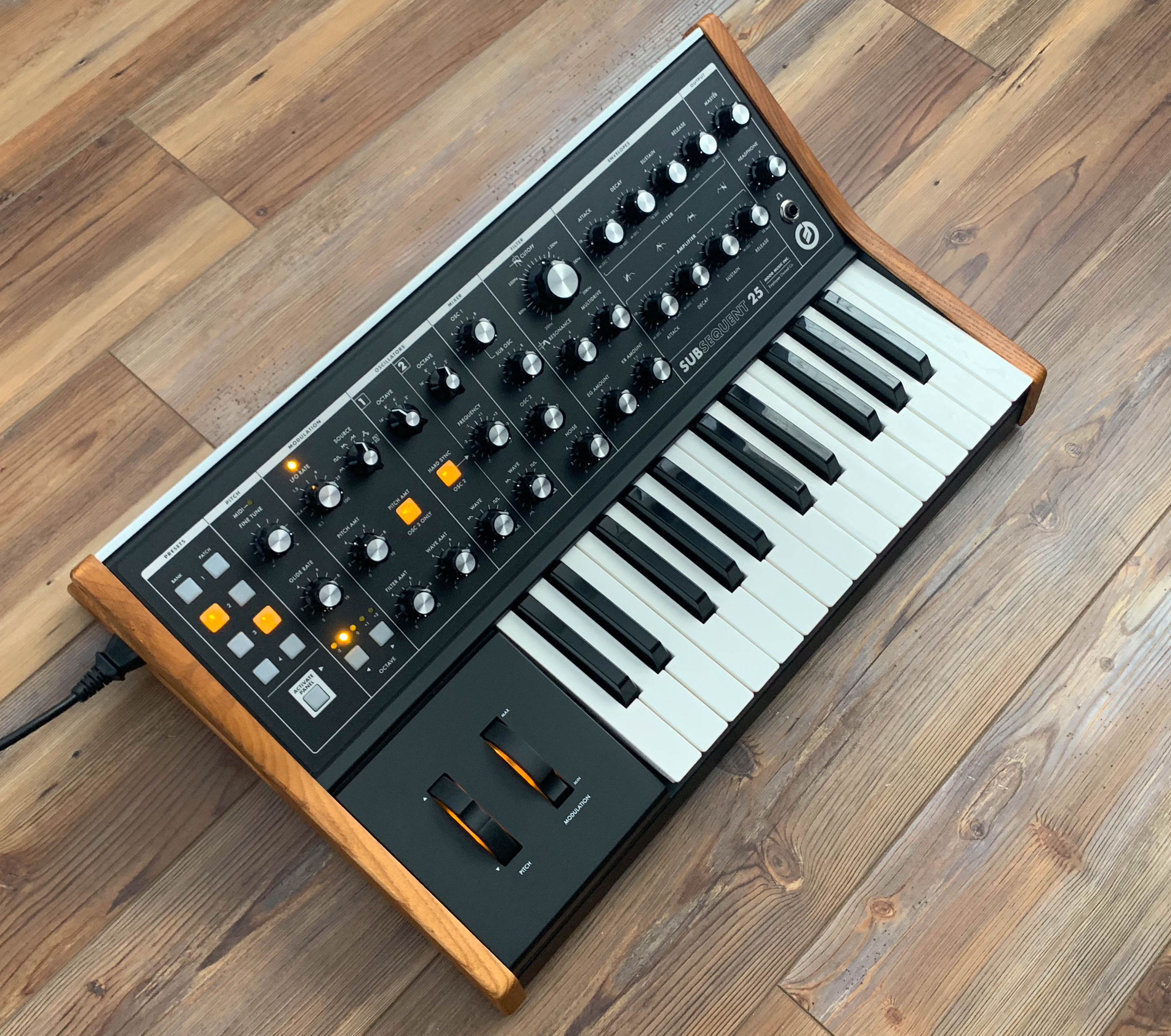 Moog Subsequent 25