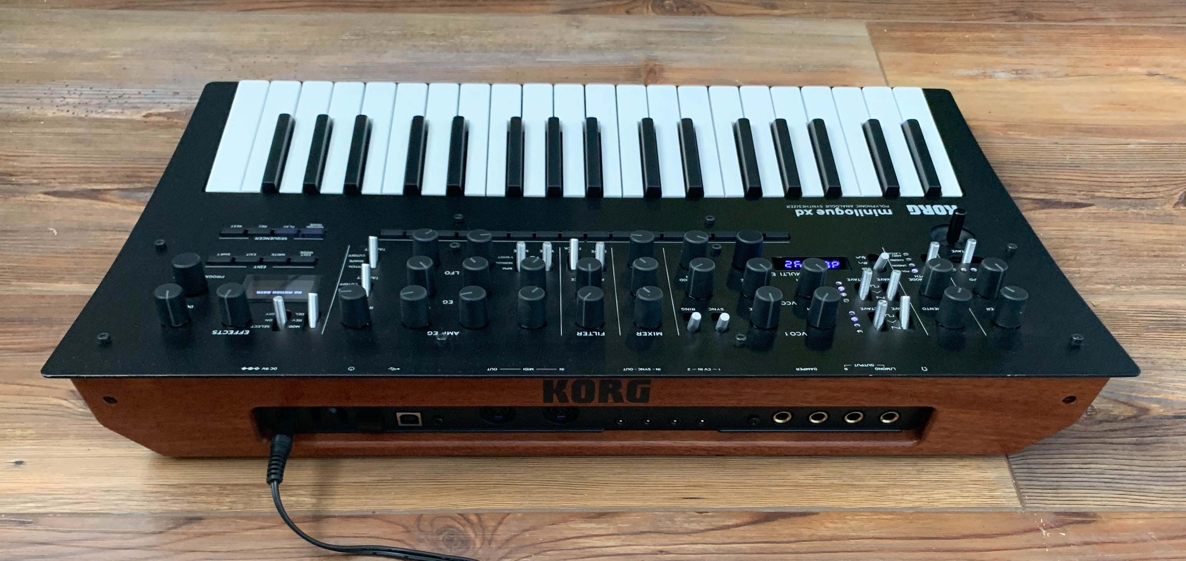 Korg Minilogue XD