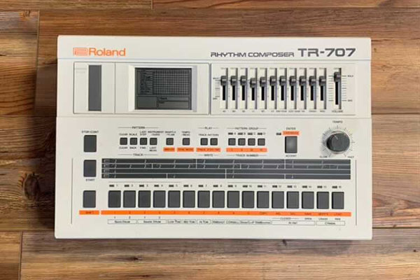 TR-707