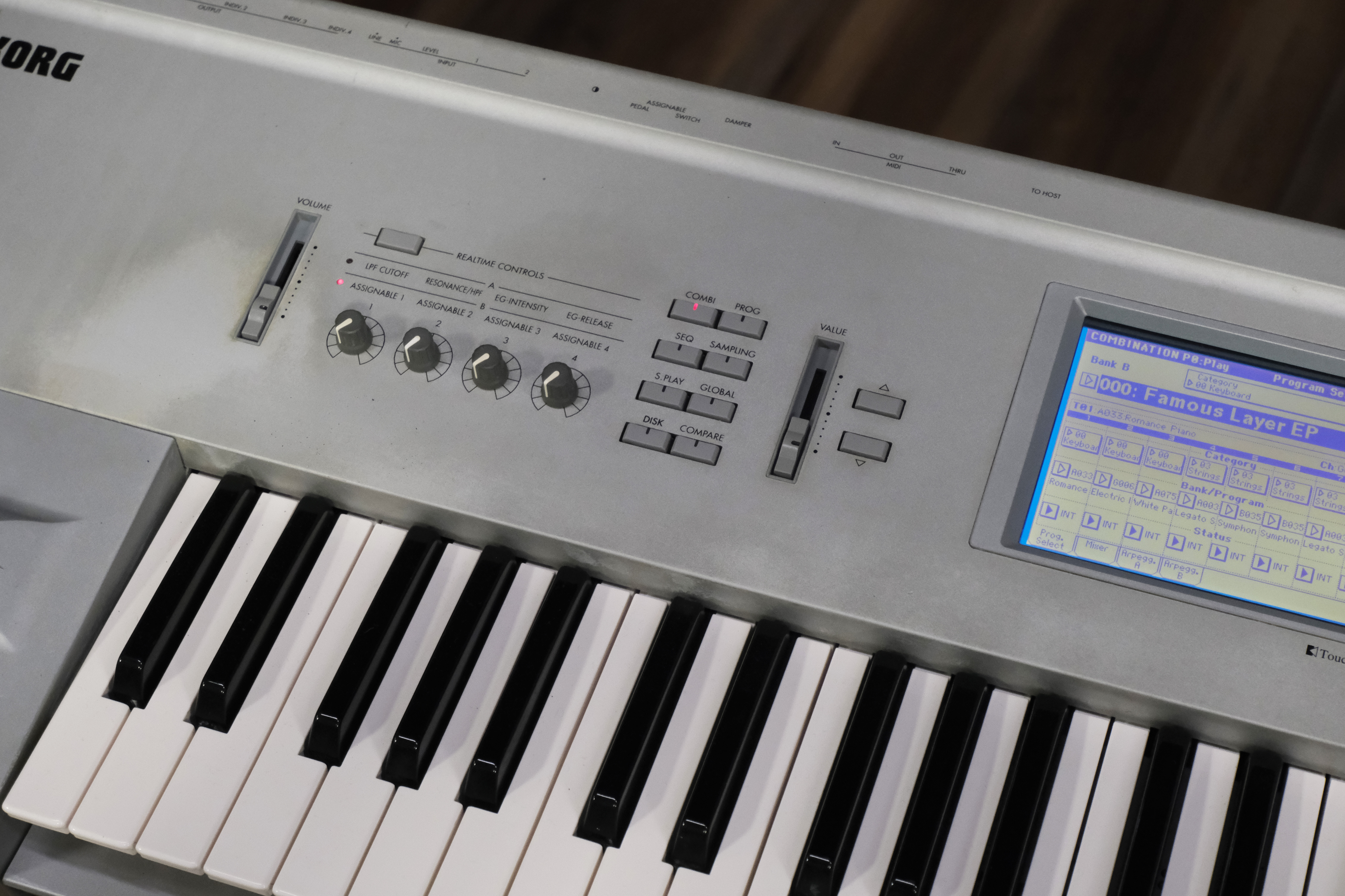 Korg Triton