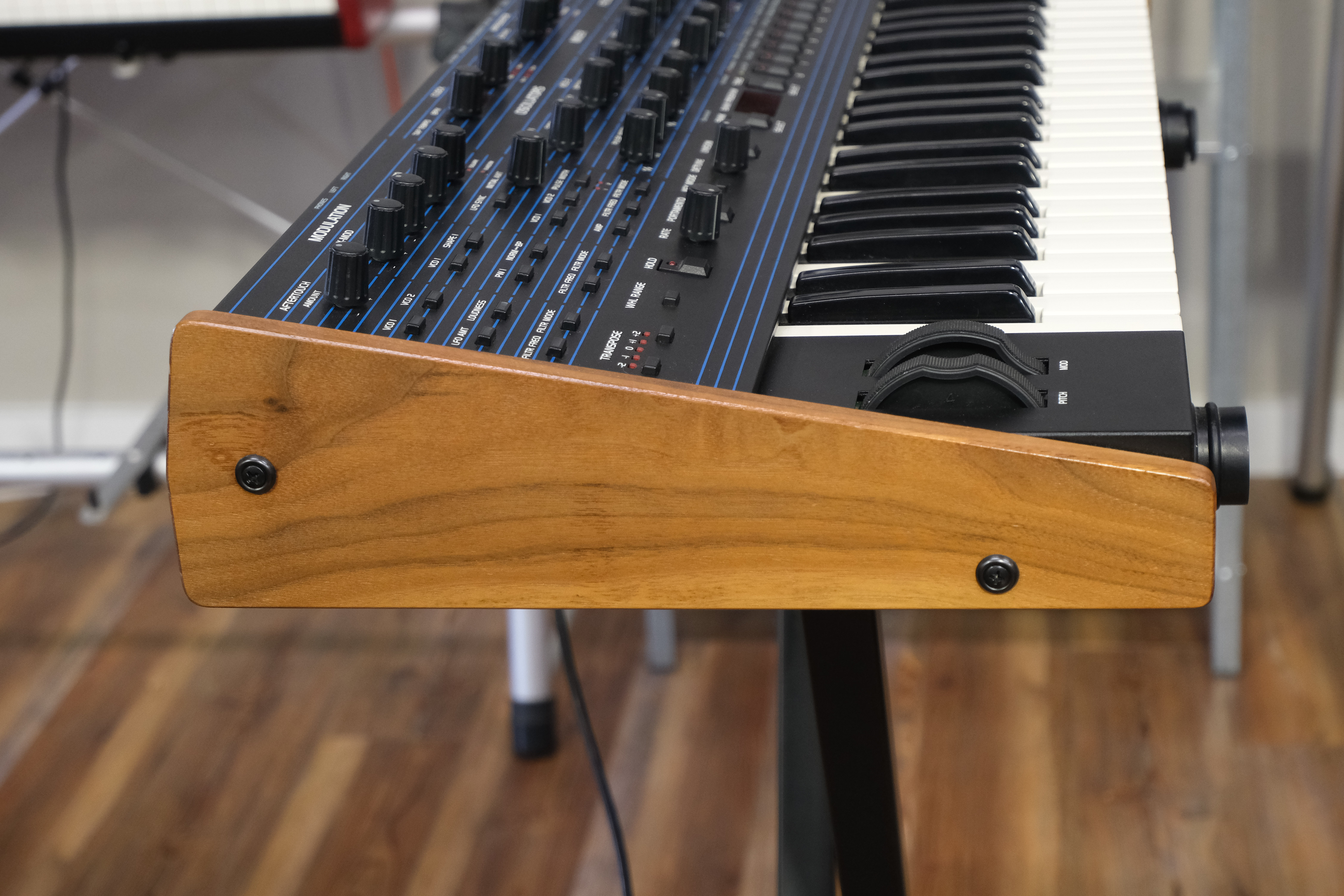 Dave Smith Instruments OB-6