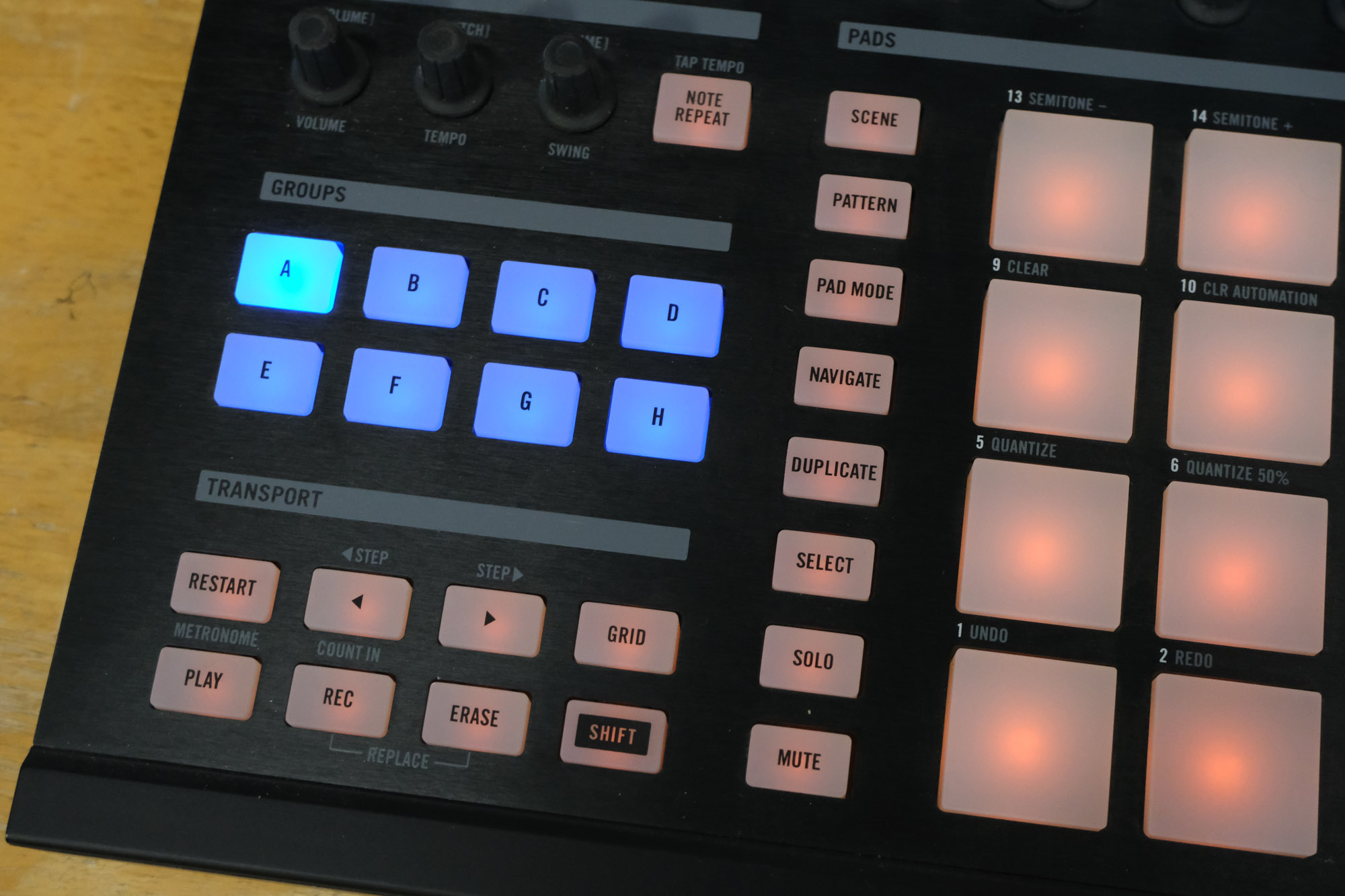 Native Instruments Maschine MKI