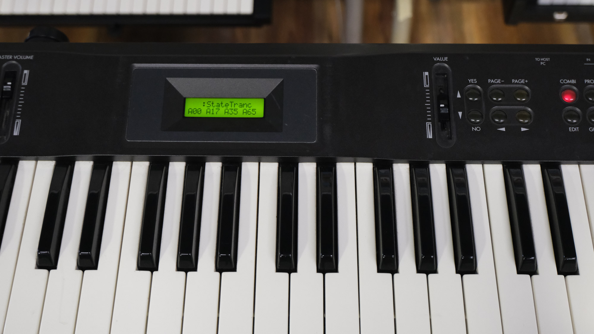 Korg X5D