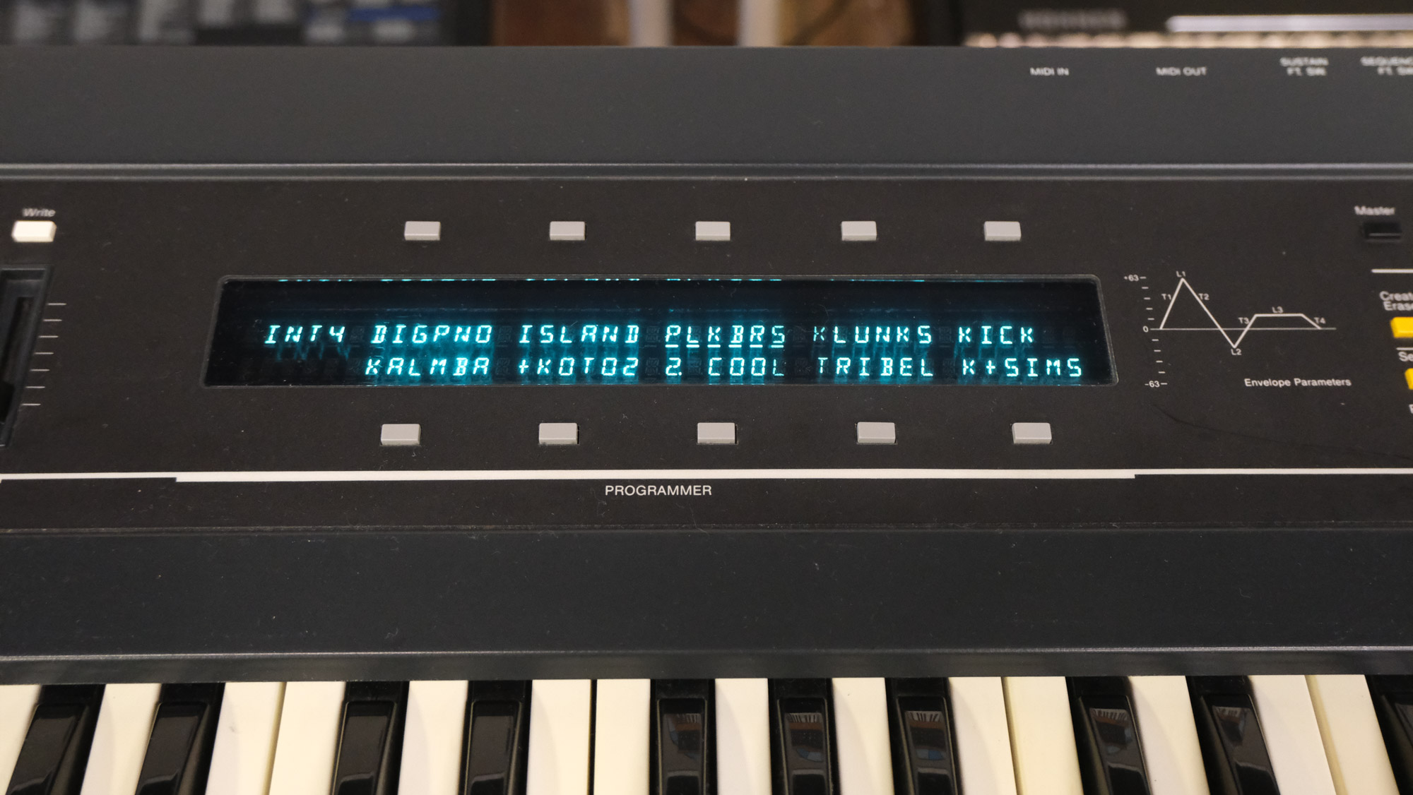 Ensoniq ESQ-1