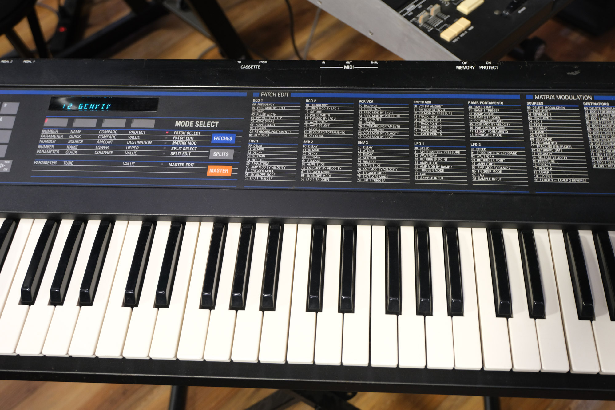 Oberheim Matrix 6
