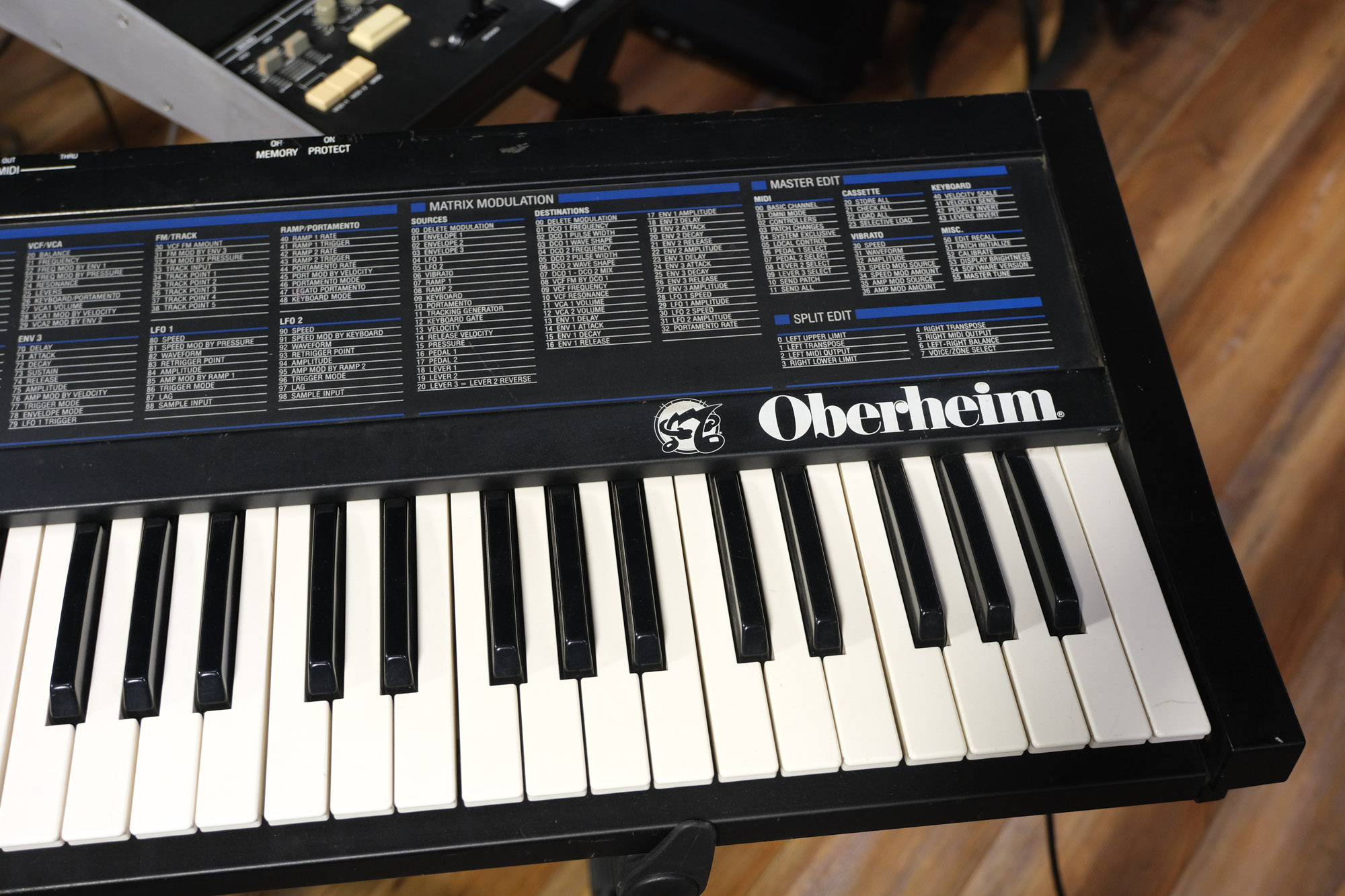 Oberheim Matrix 6