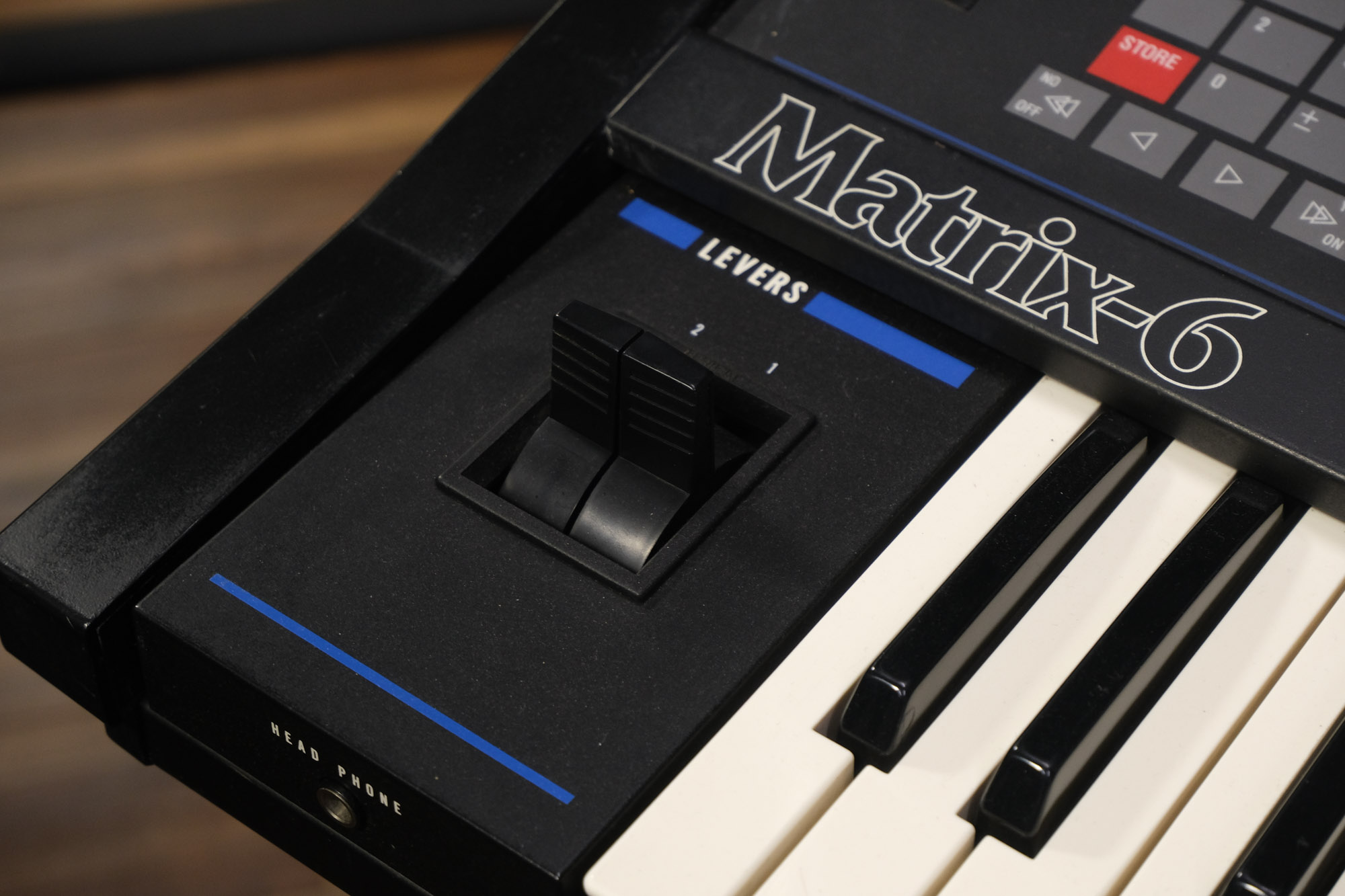 Oberheim Matrix 6