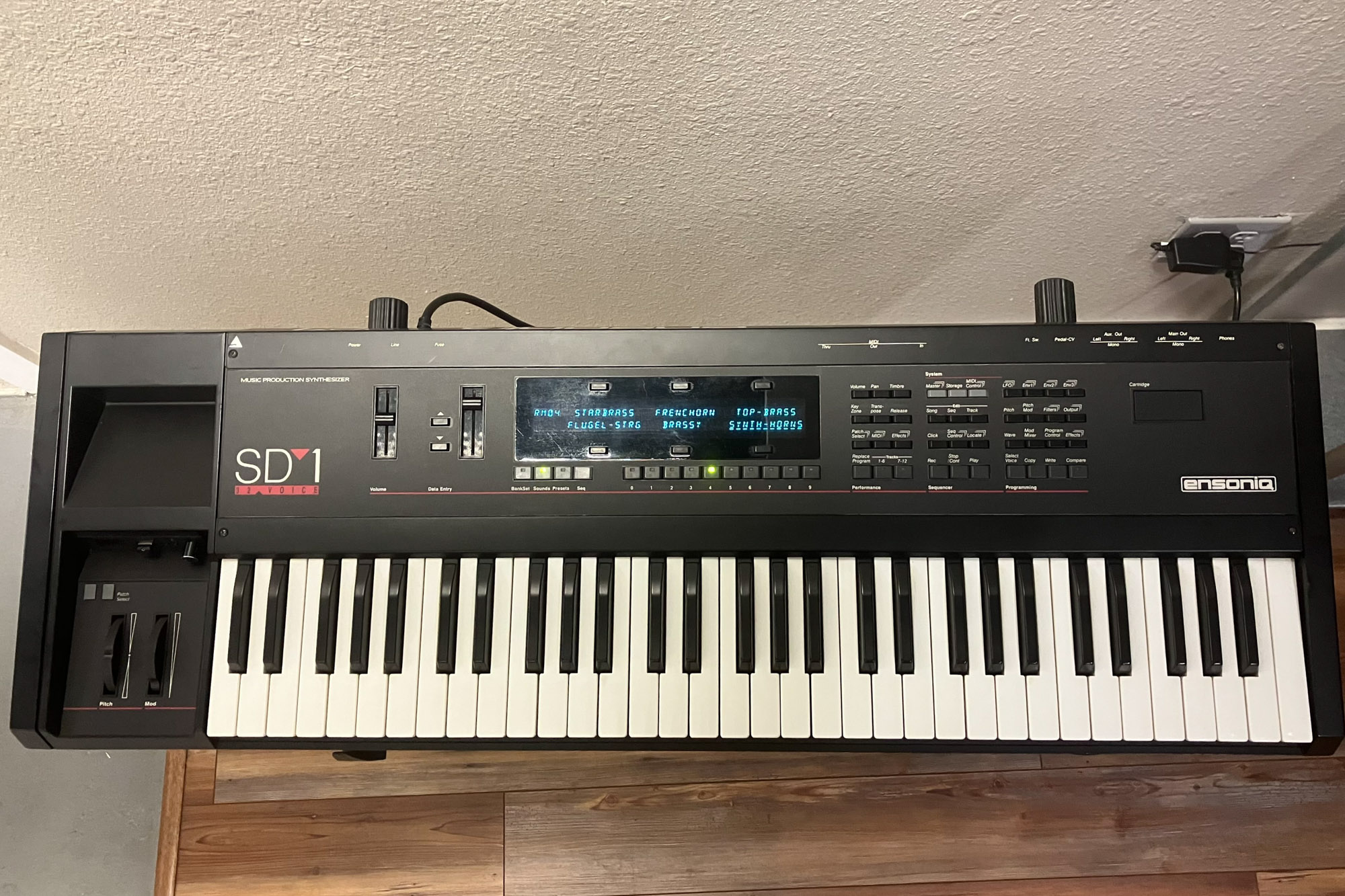 Ensoniq SD-1 with Floppy Emulator