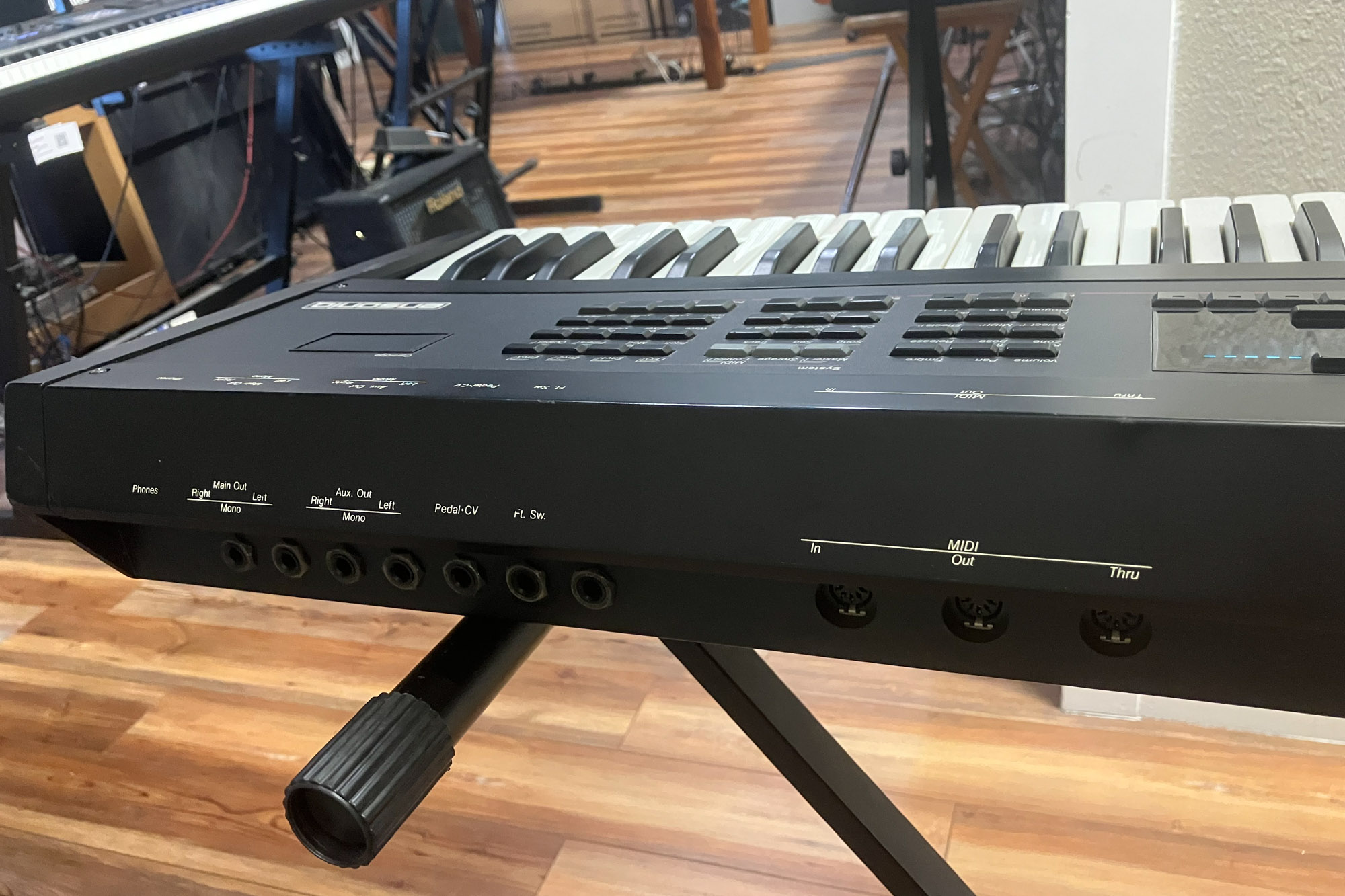 Ensoniq SD-1 with Floppy Emulator