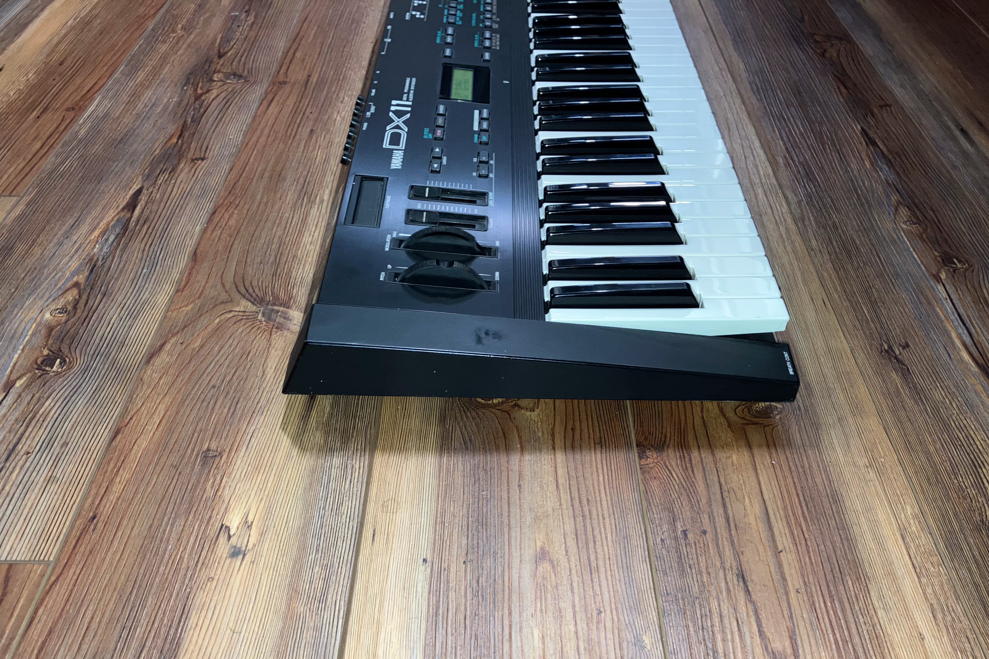 YAMAHA V2 シンセサイザー DX11 Yamaha V2 (DX11) Polyphonic Vintage 80's Digital FM