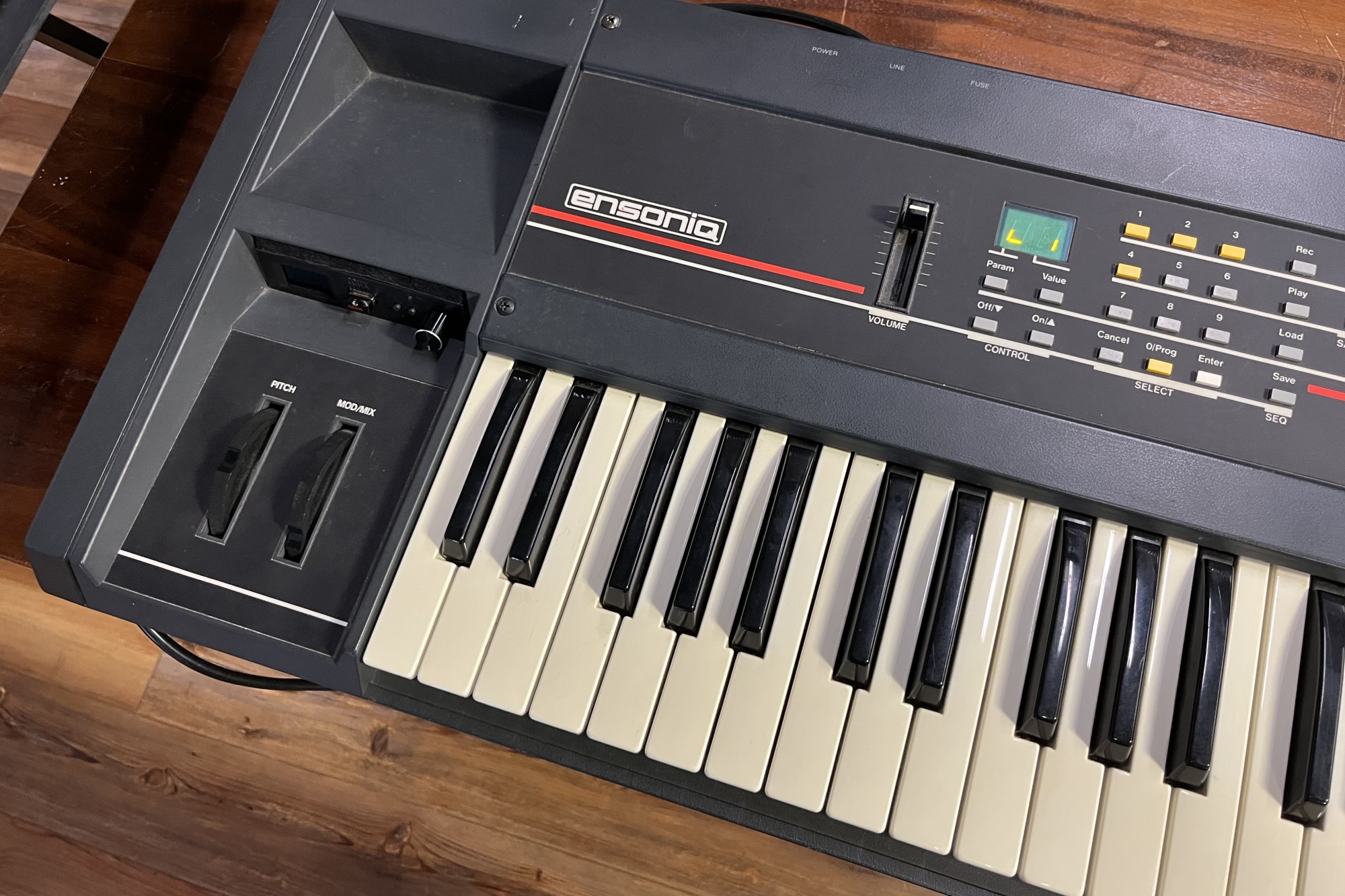 Ensoniq Mirage DSK-1 with Gotek Floppy Emulator