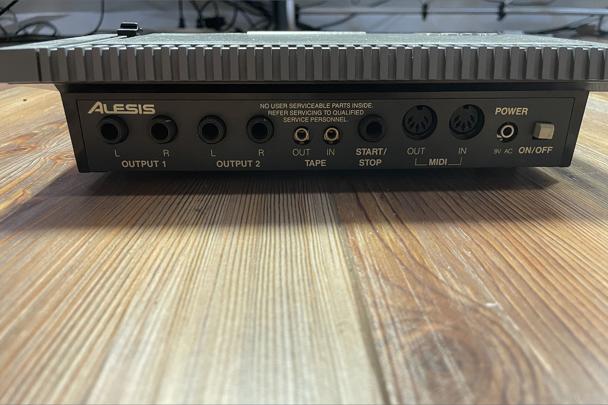 Alesis HR-16