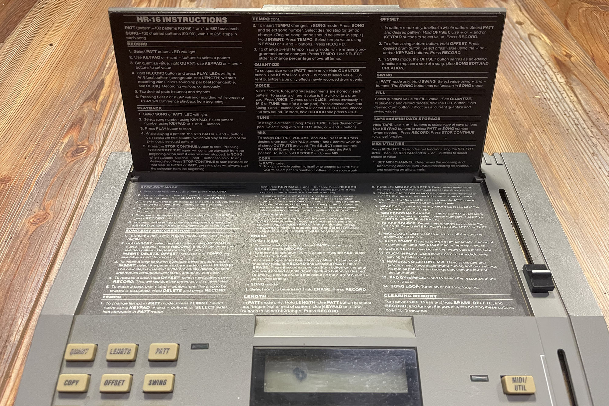 Alesis HR-16