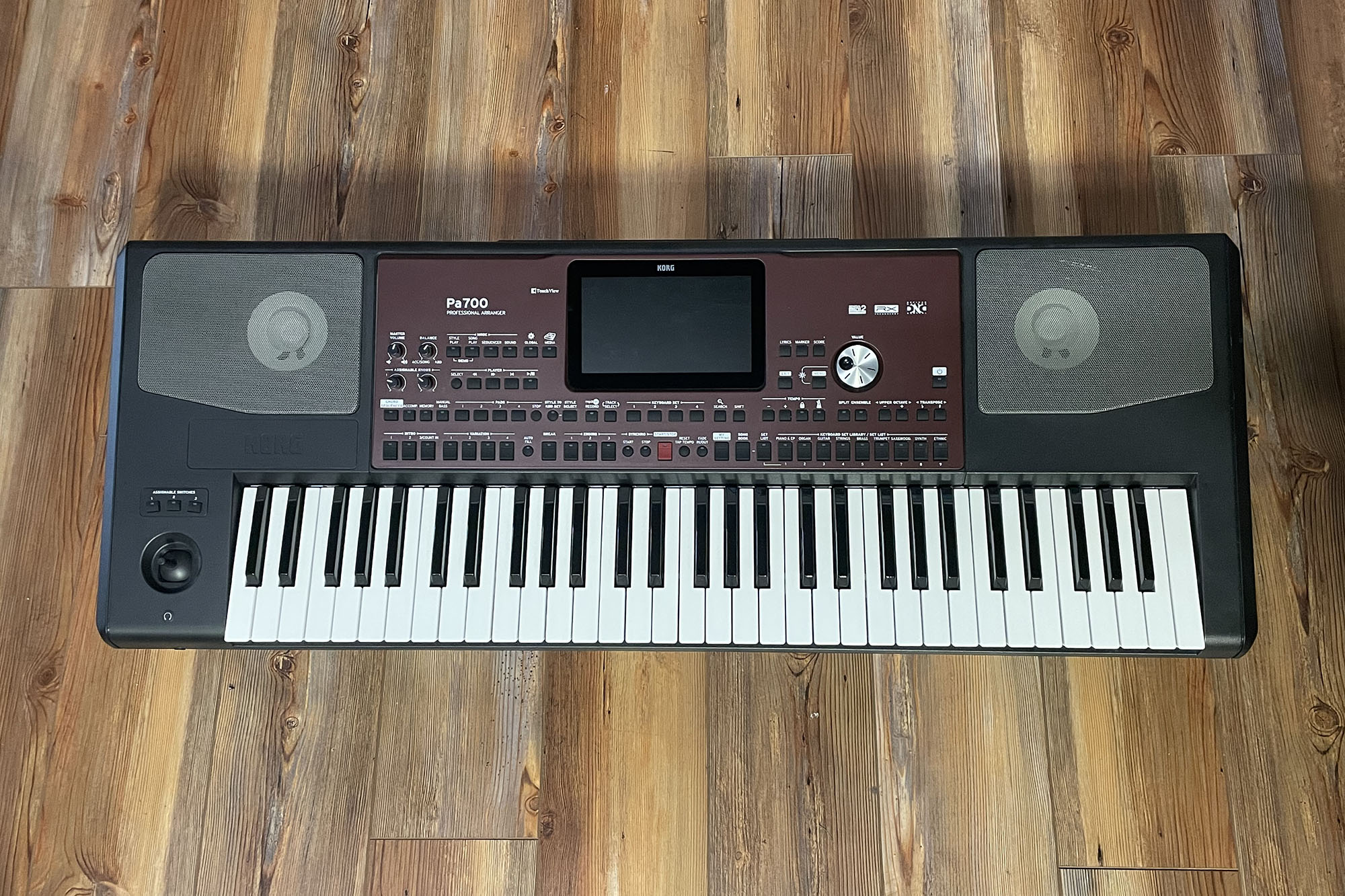 Korg PA700