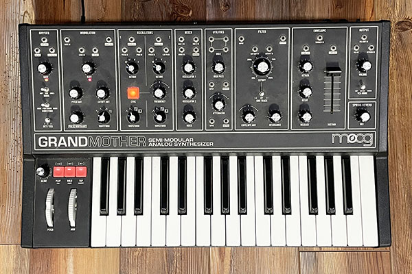 Moog Grandmother