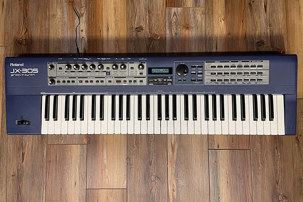 Roland JX-305
