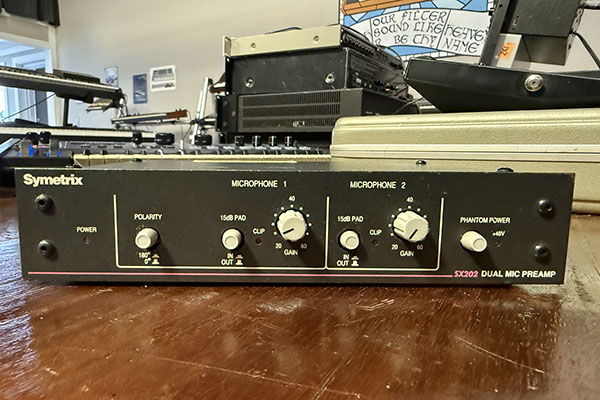 SYMETRIX SX202 Dual Pre Amp