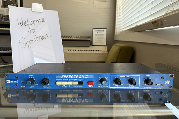 Delta Lab Effectron II ADM 256 Flange / Echo Rack