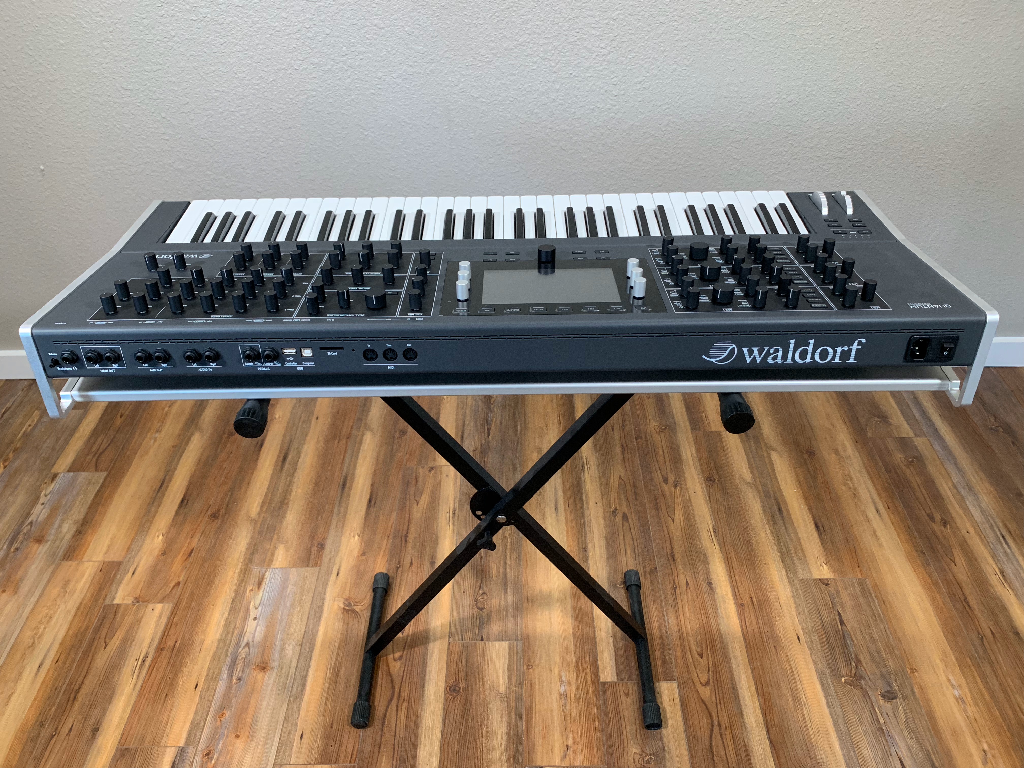 Waldorf Quantum synthesizer