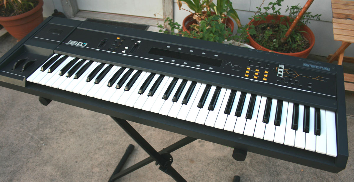 Ensoniq ESQ-1 (plastic case) photo gallery - Syntaur