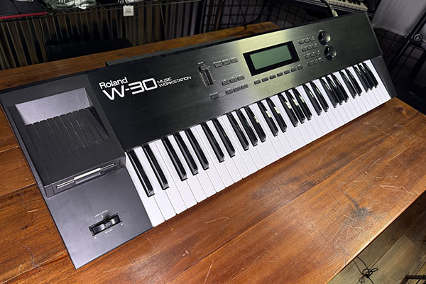 Roland W30 12 Bit Sampler Workstation