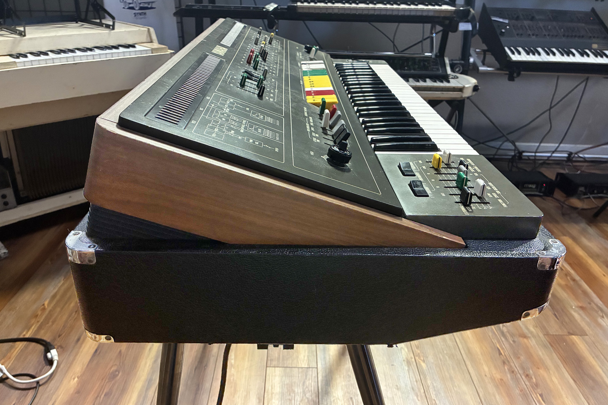 Yamaha CS-50 — view 3