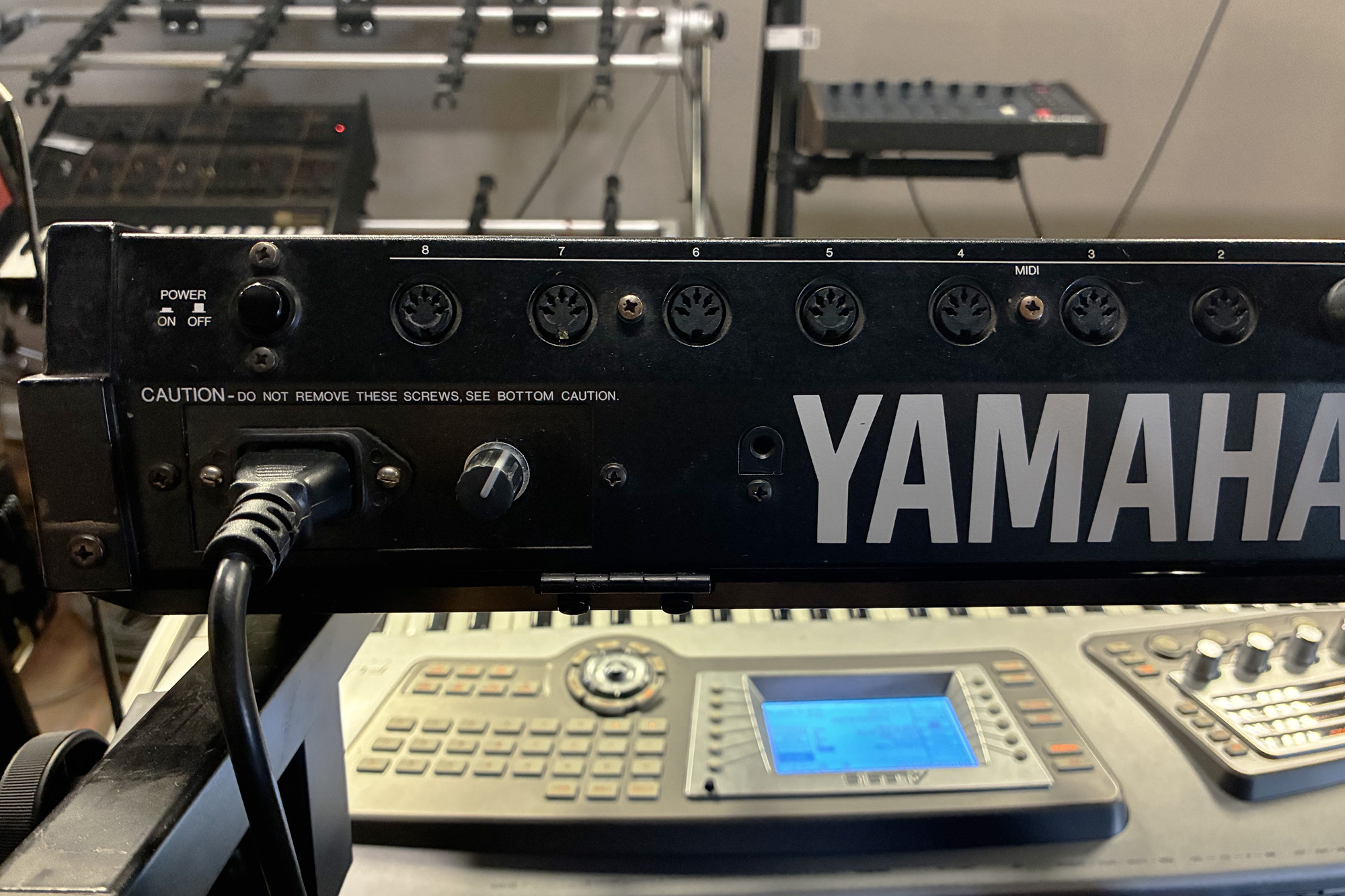 Yamaha QX-1 — view 9