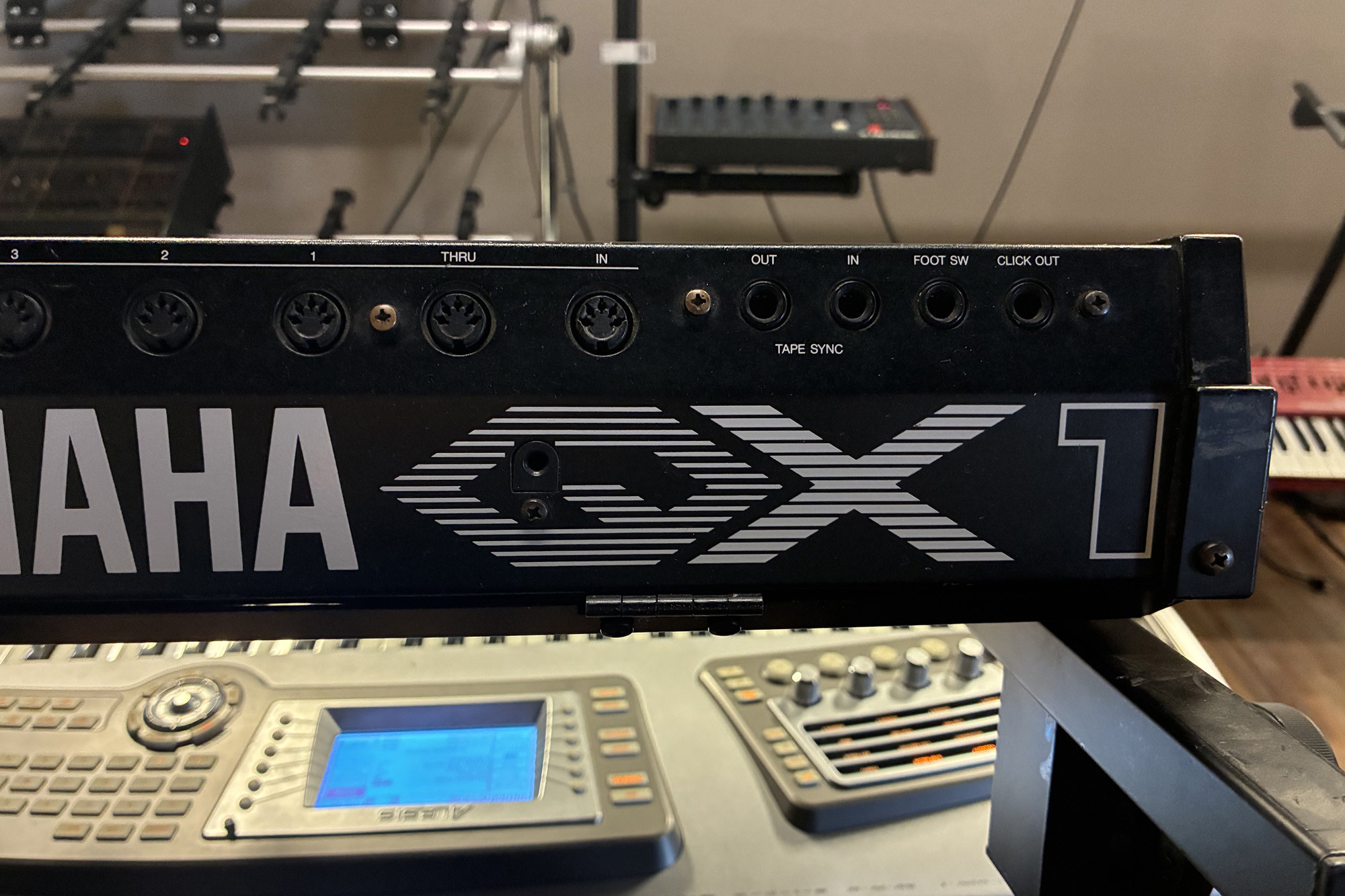Yamaha QX-1 — view 10
