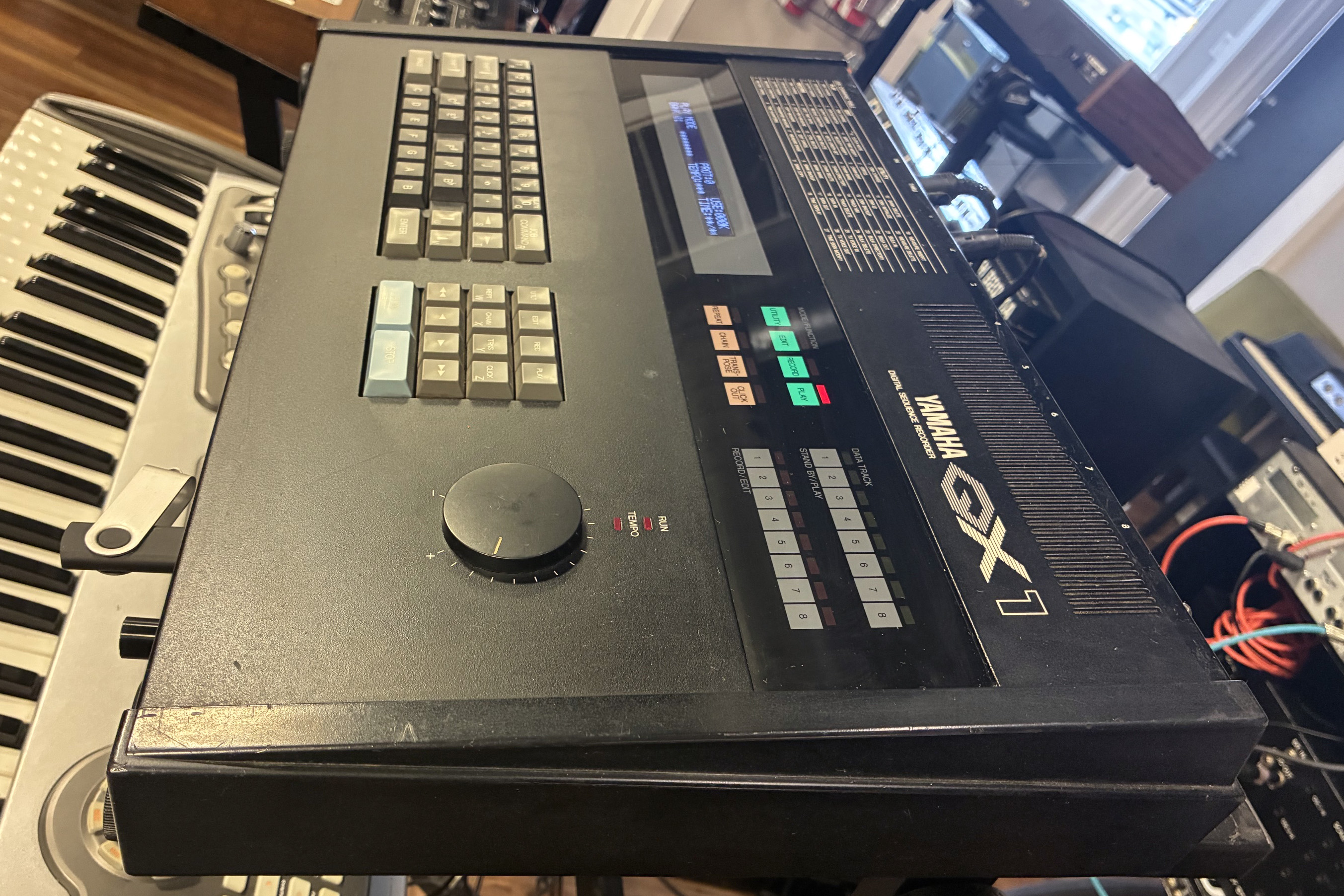 Yamaha QX-1 — view 11