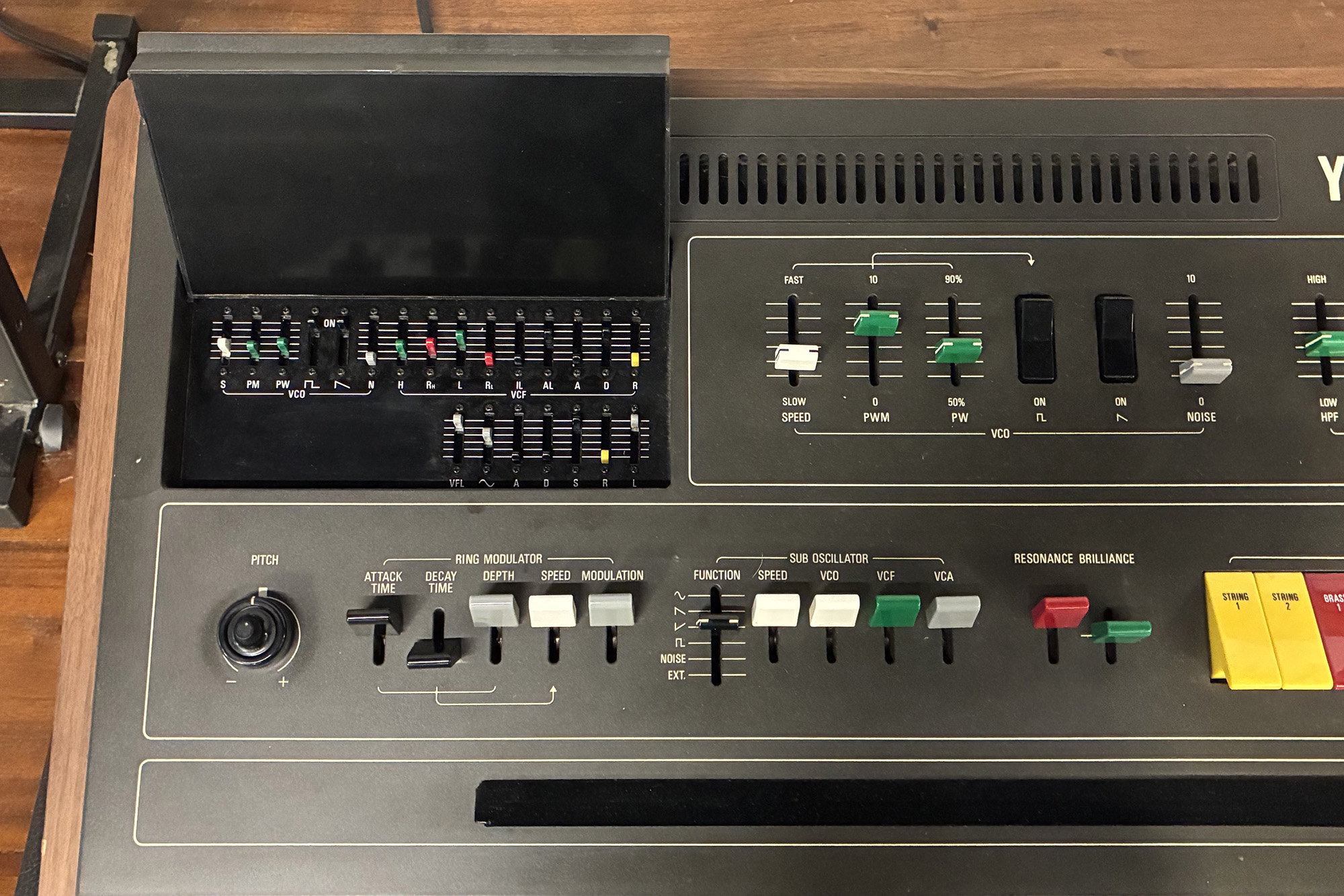 Yamaha CS-60 — view 6