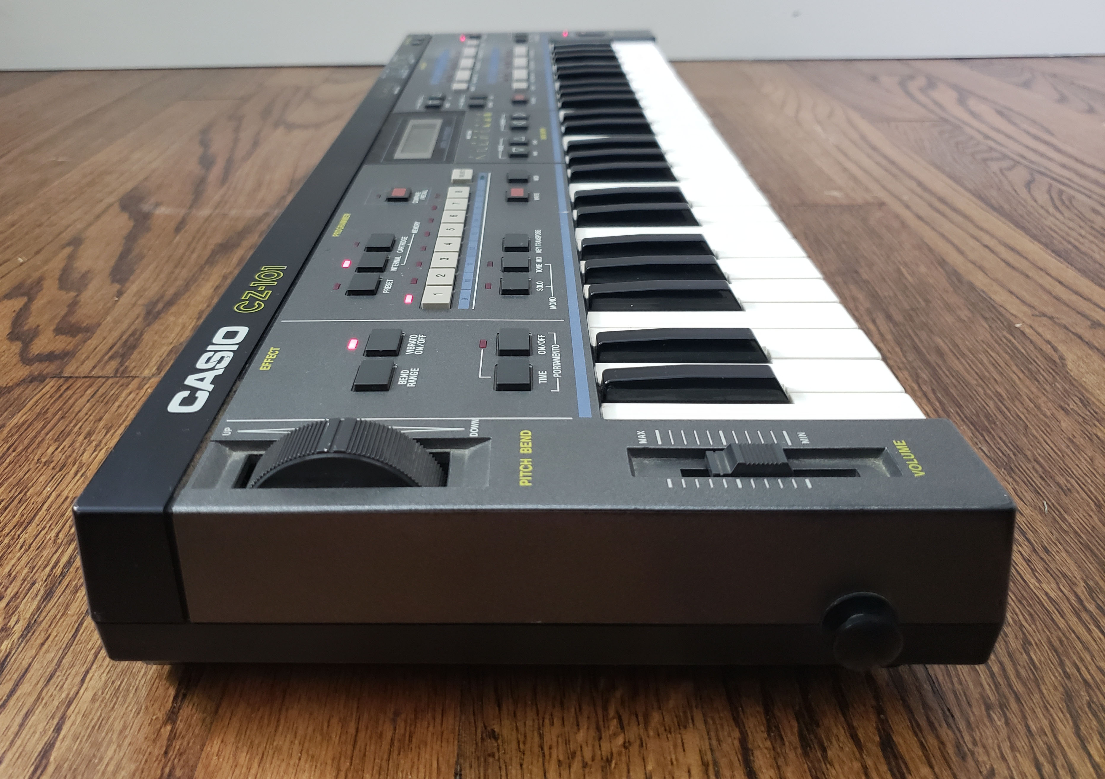 Casio CZ-101 — view 5