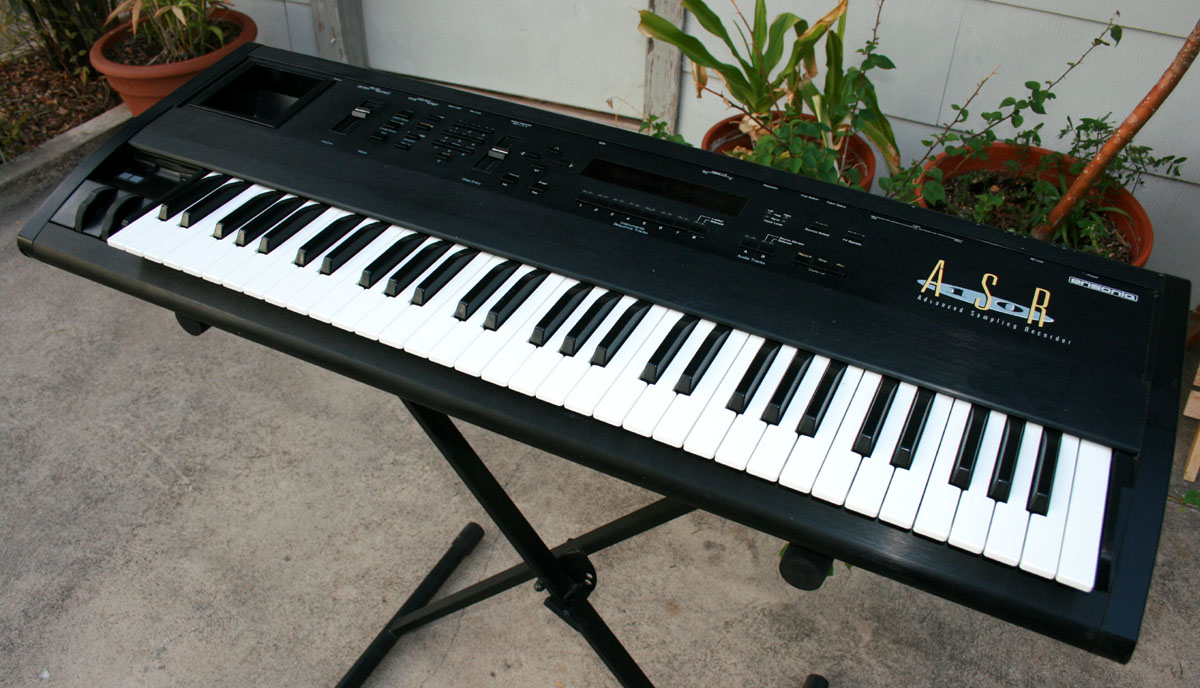 Ensoniq ASR-10 keyboard — view 3
