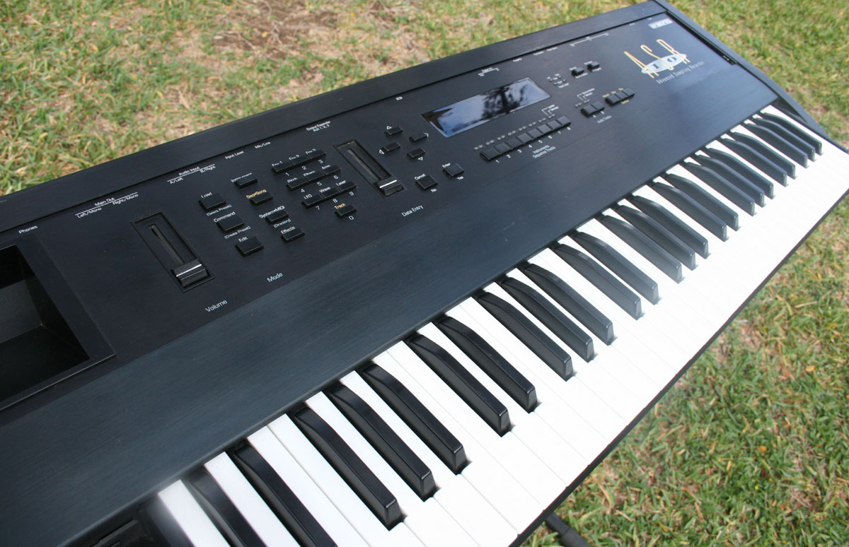 Ensoniq ASR-10 keyboard — view 10