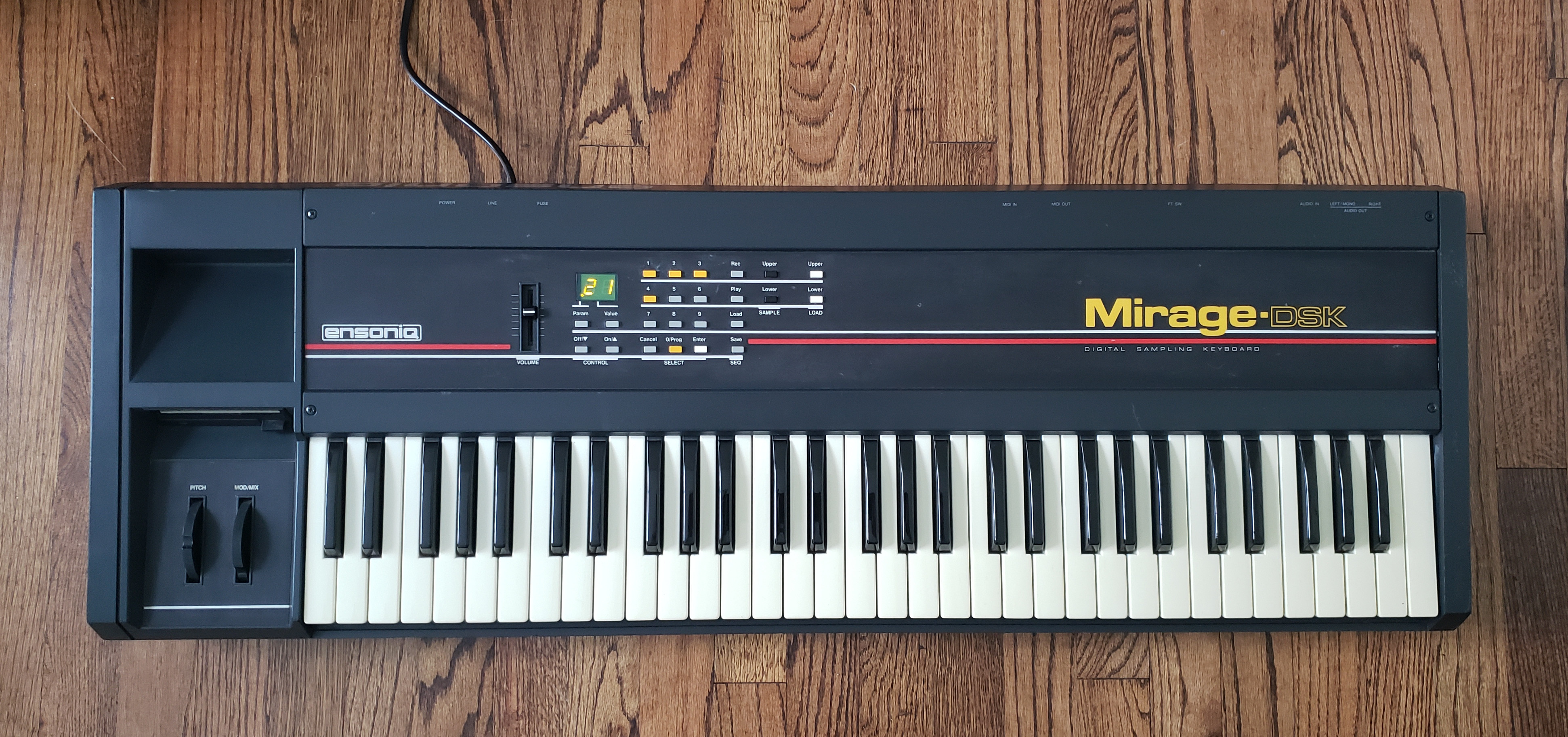 Ensoniq Mirage DSK-1