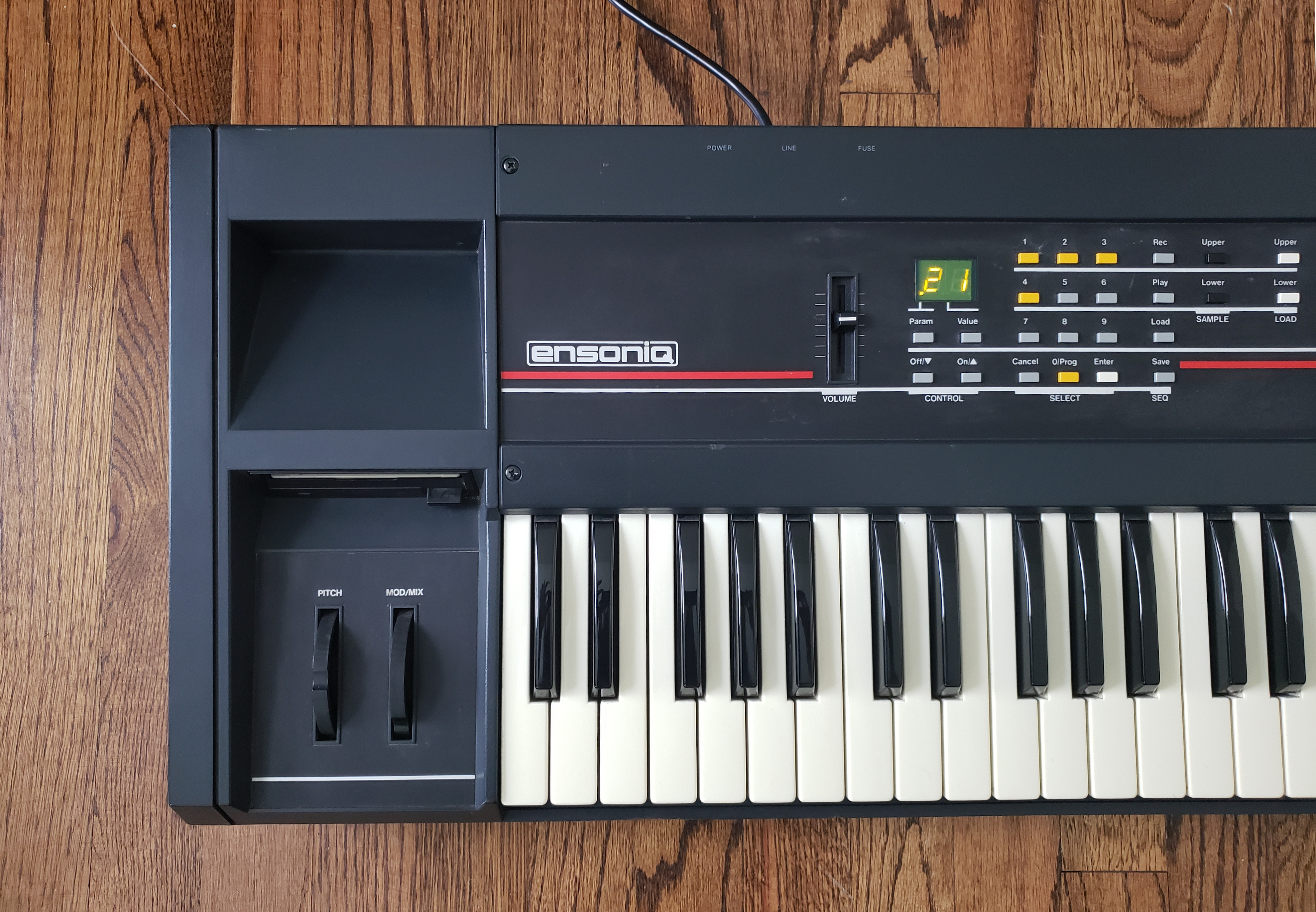 Ensoniq Mirage DSK-1 — view 2