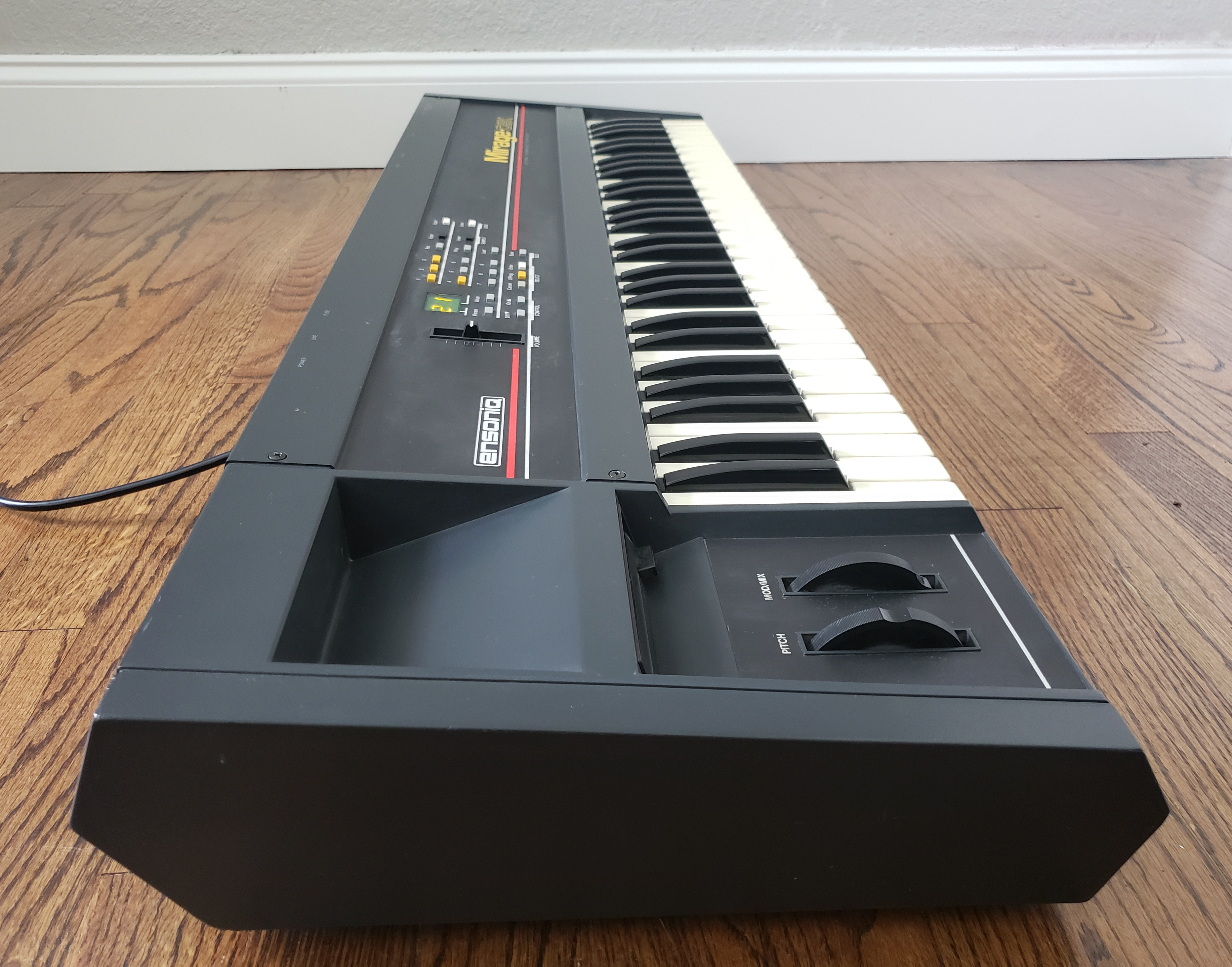Ensoniq Mirage DSK-1 — view 4