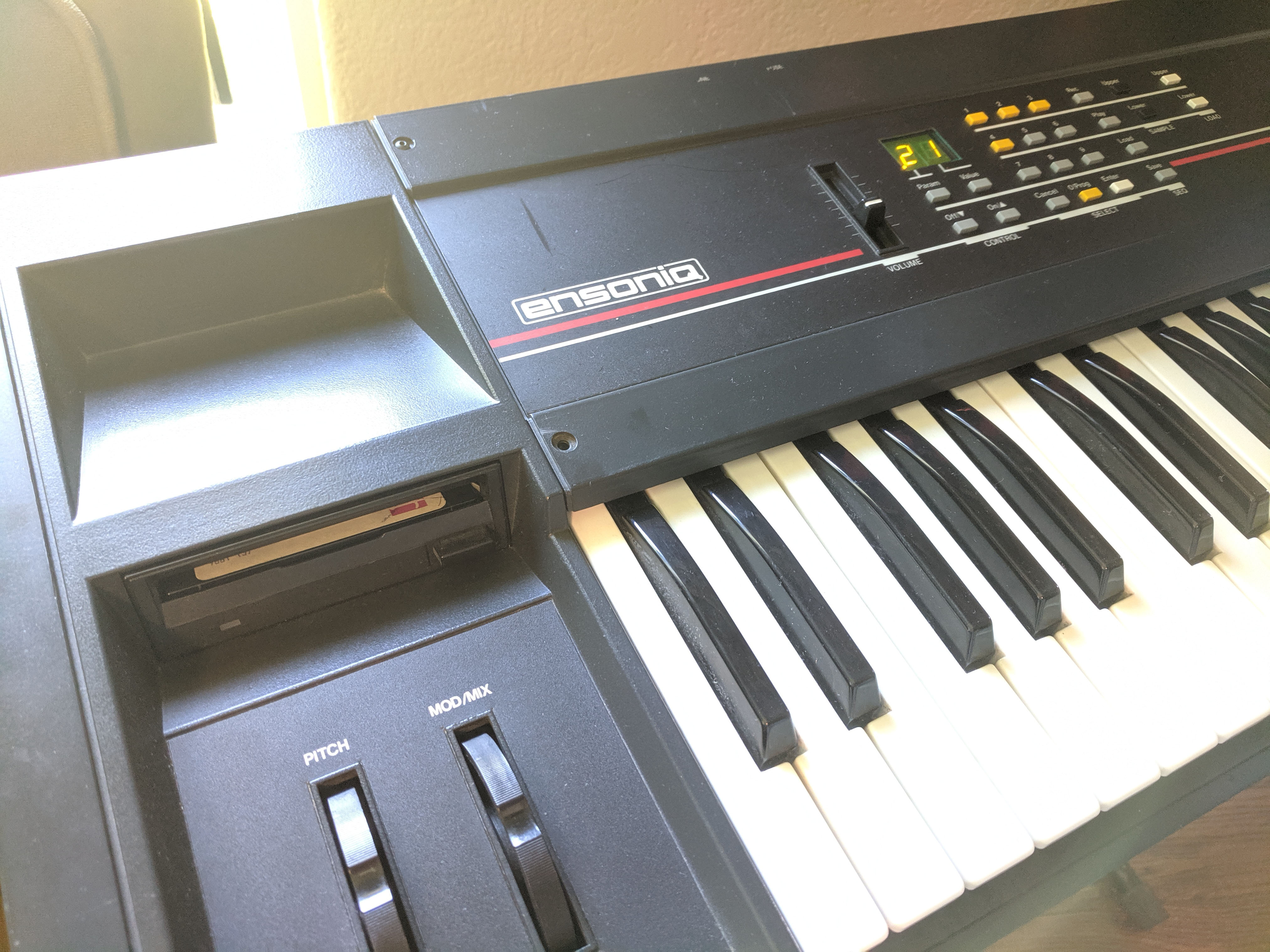 Ensoniq Mirage DSK-1 — view 12