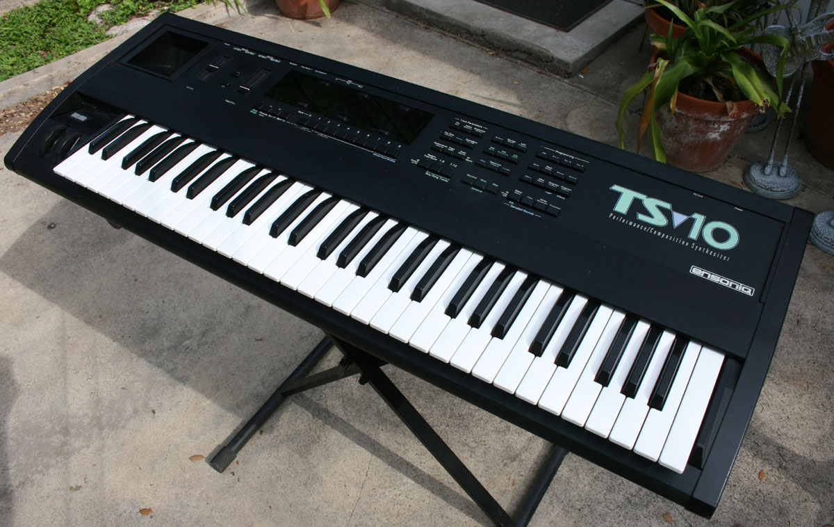 Ensoniq TS-10 — view 4