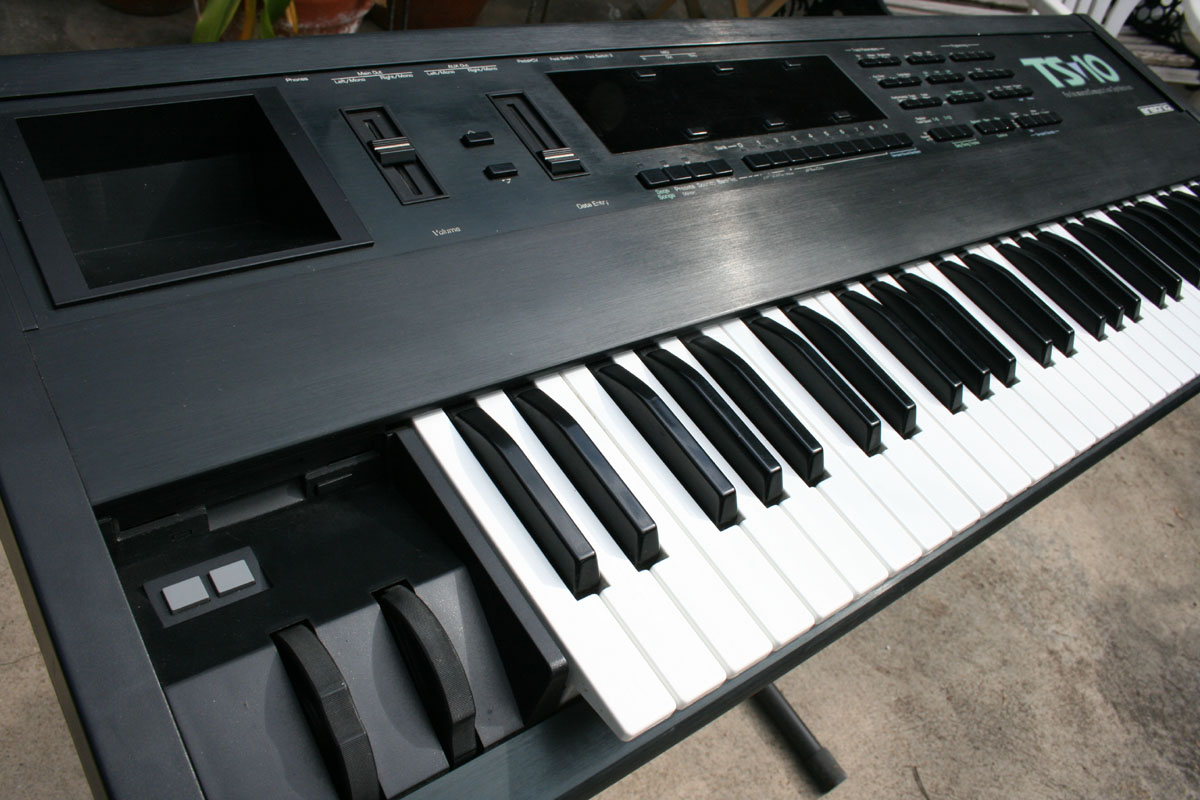 Ensoniq TS-10 — view 5