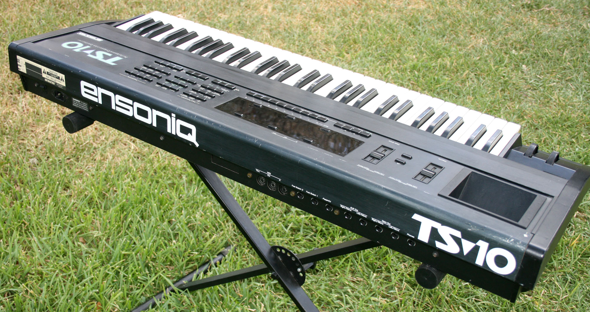 Ensoniq TS-10 — view 7
