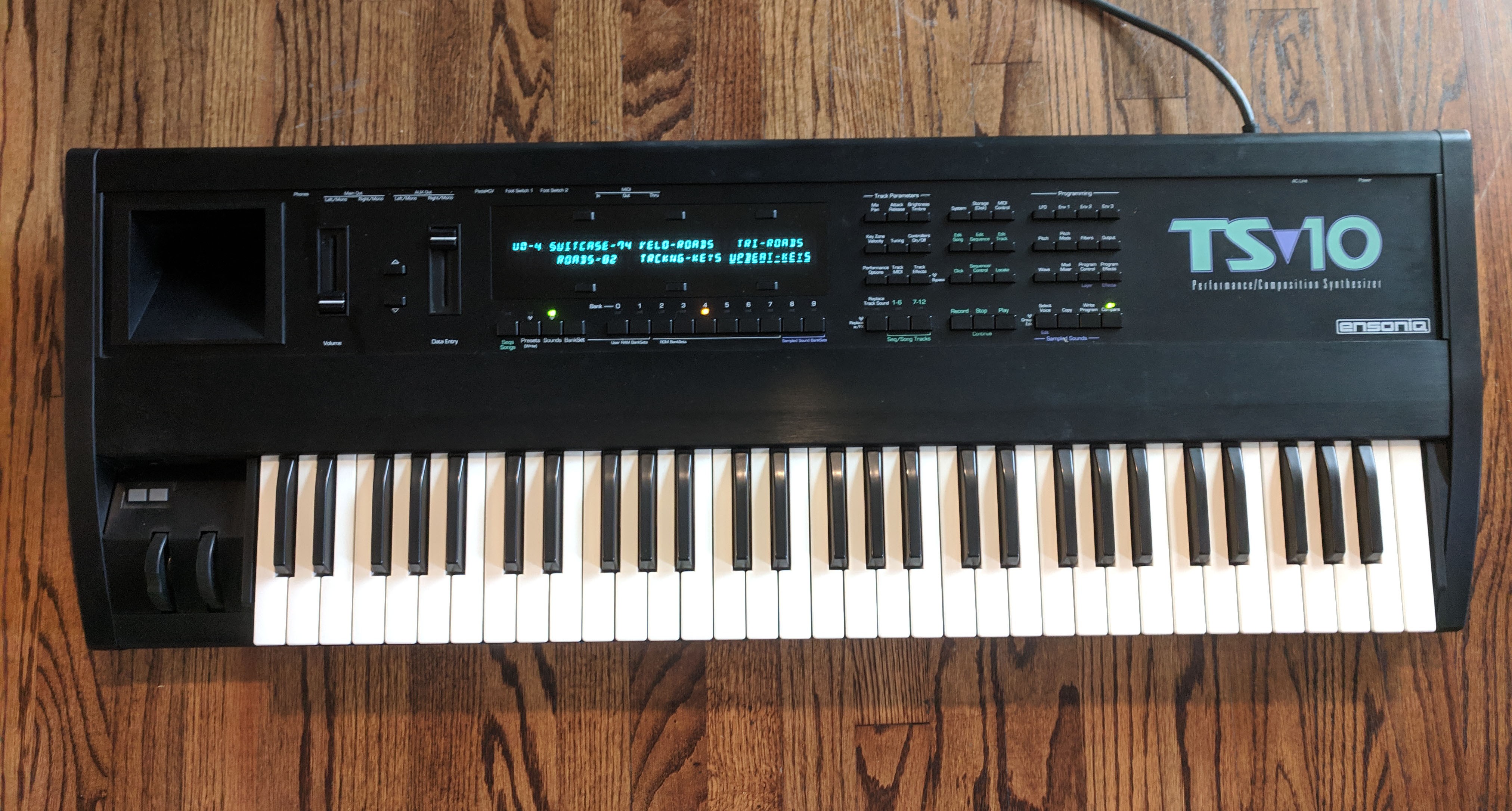Ensoniq TS-10 — view 11