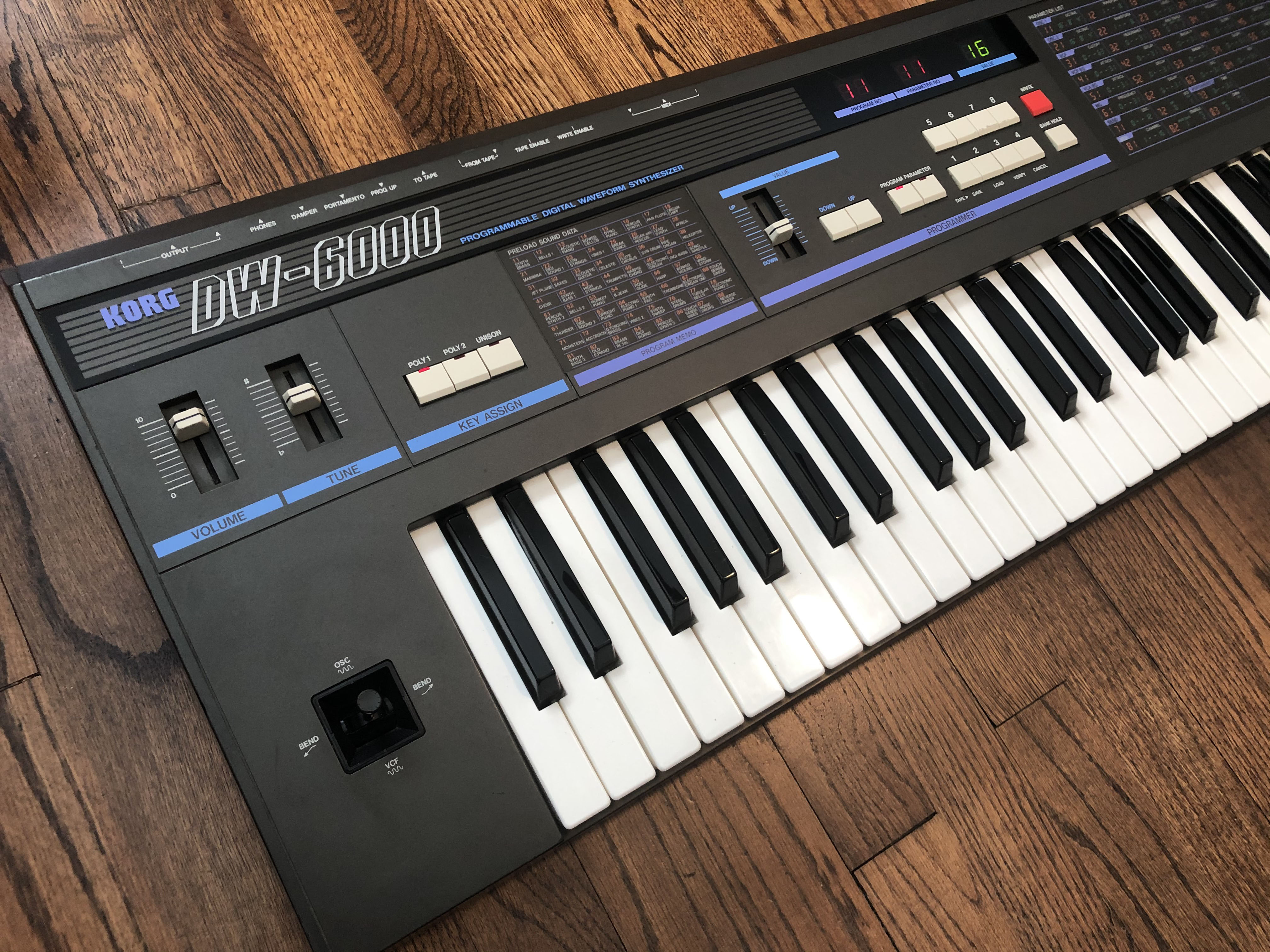 Korg DW-6000 — view 5