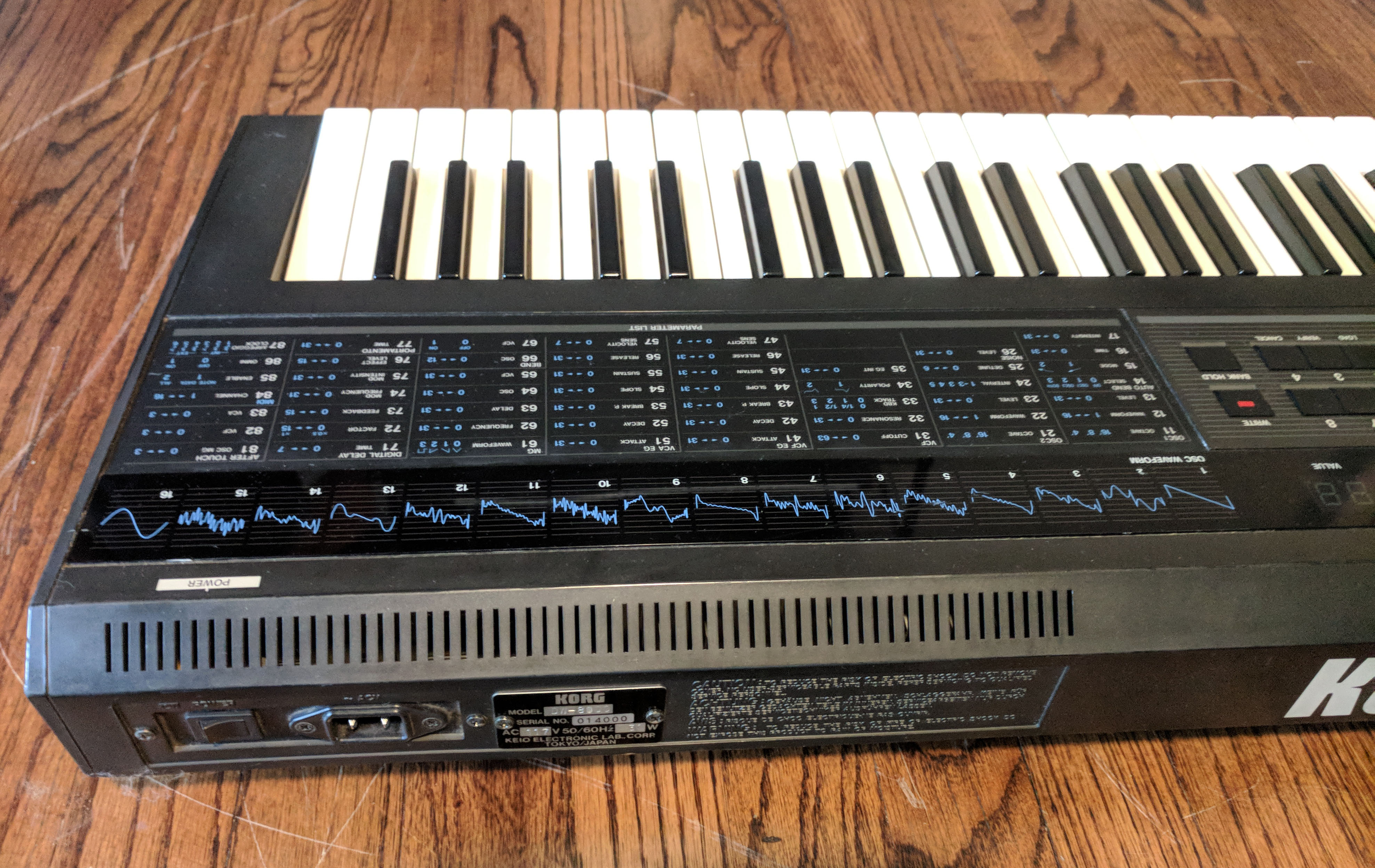 Korg DW-8000 — view 3