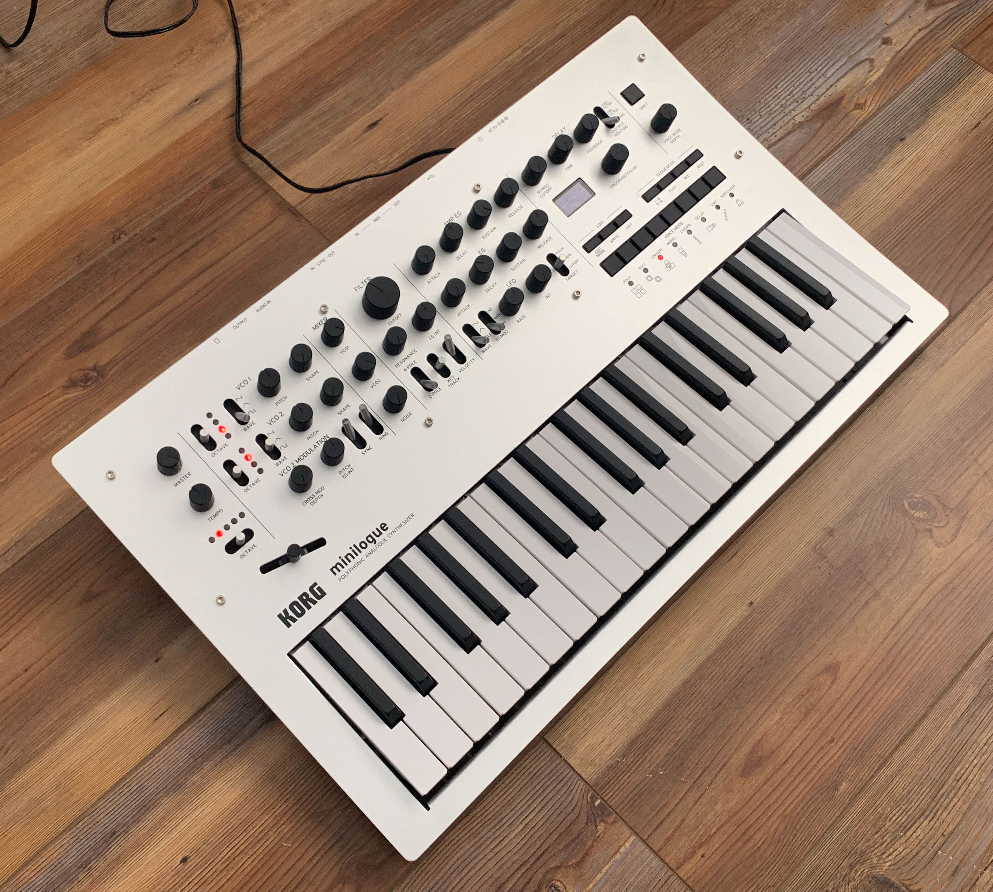 Korg Minilogue — view 2
