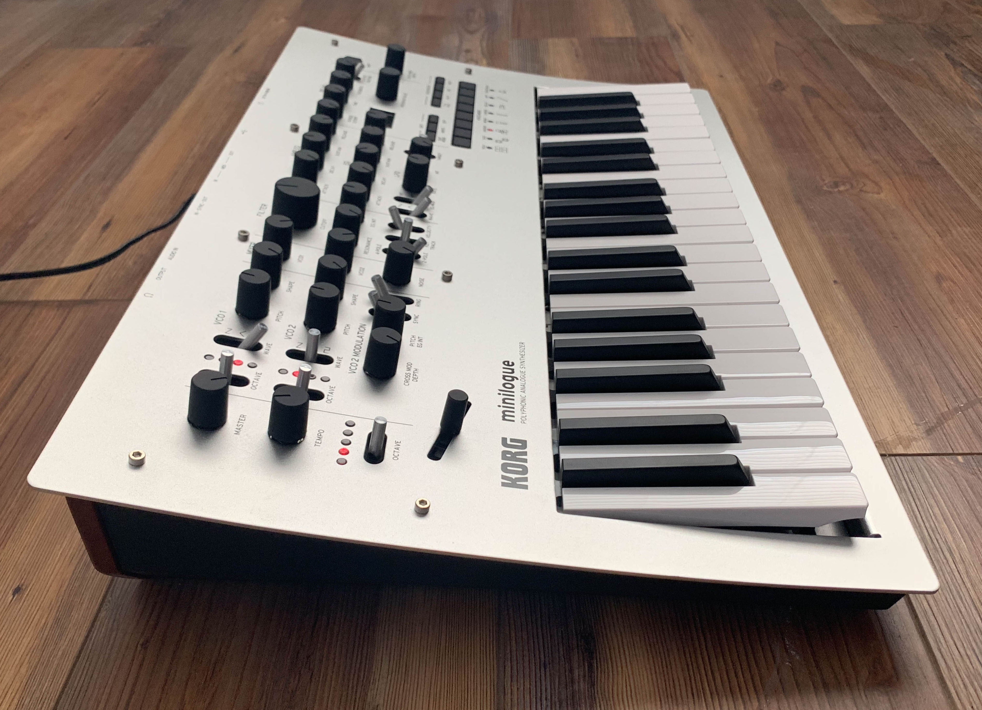 Korg Minilogue — view 3