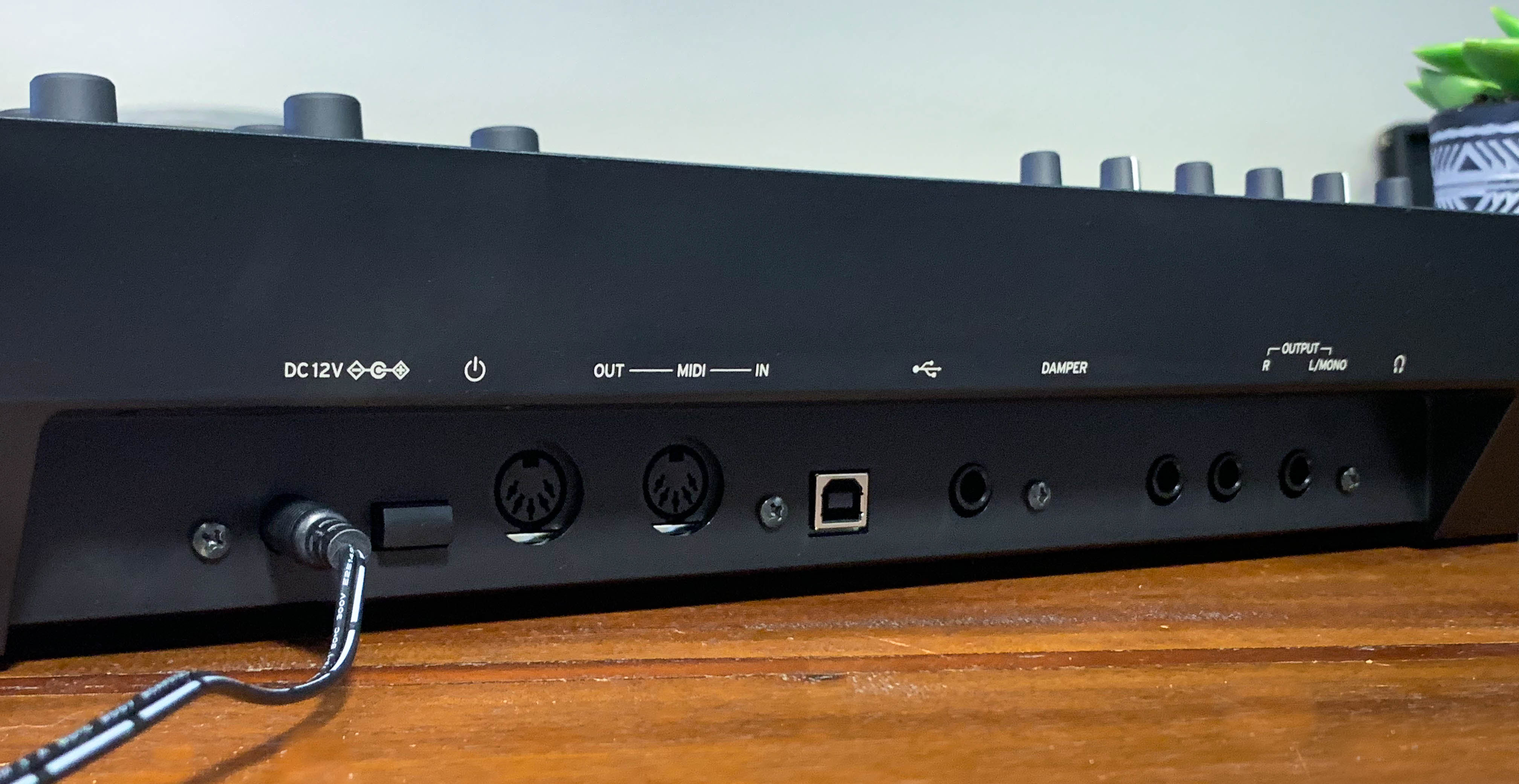 Korg OpSix — view 5