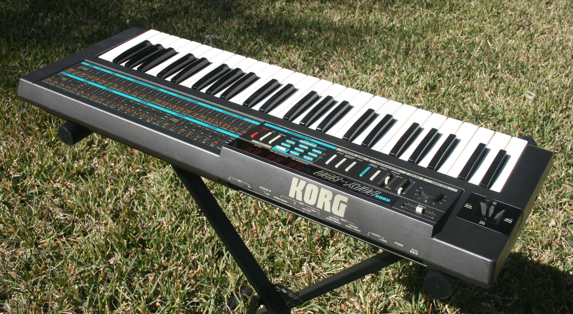 Korg Poly-800 — view 3