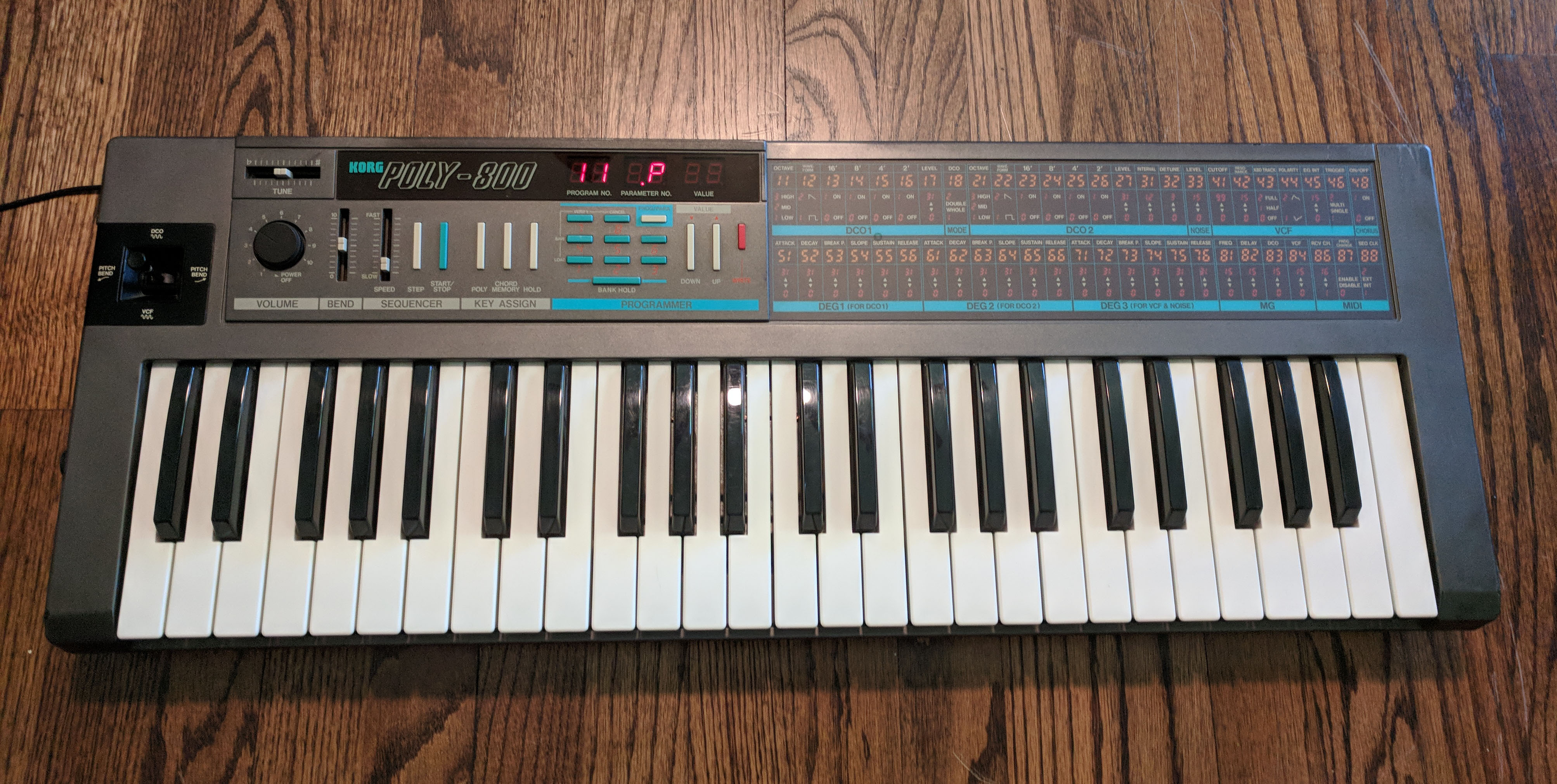 Korg Poly-800 — view 4